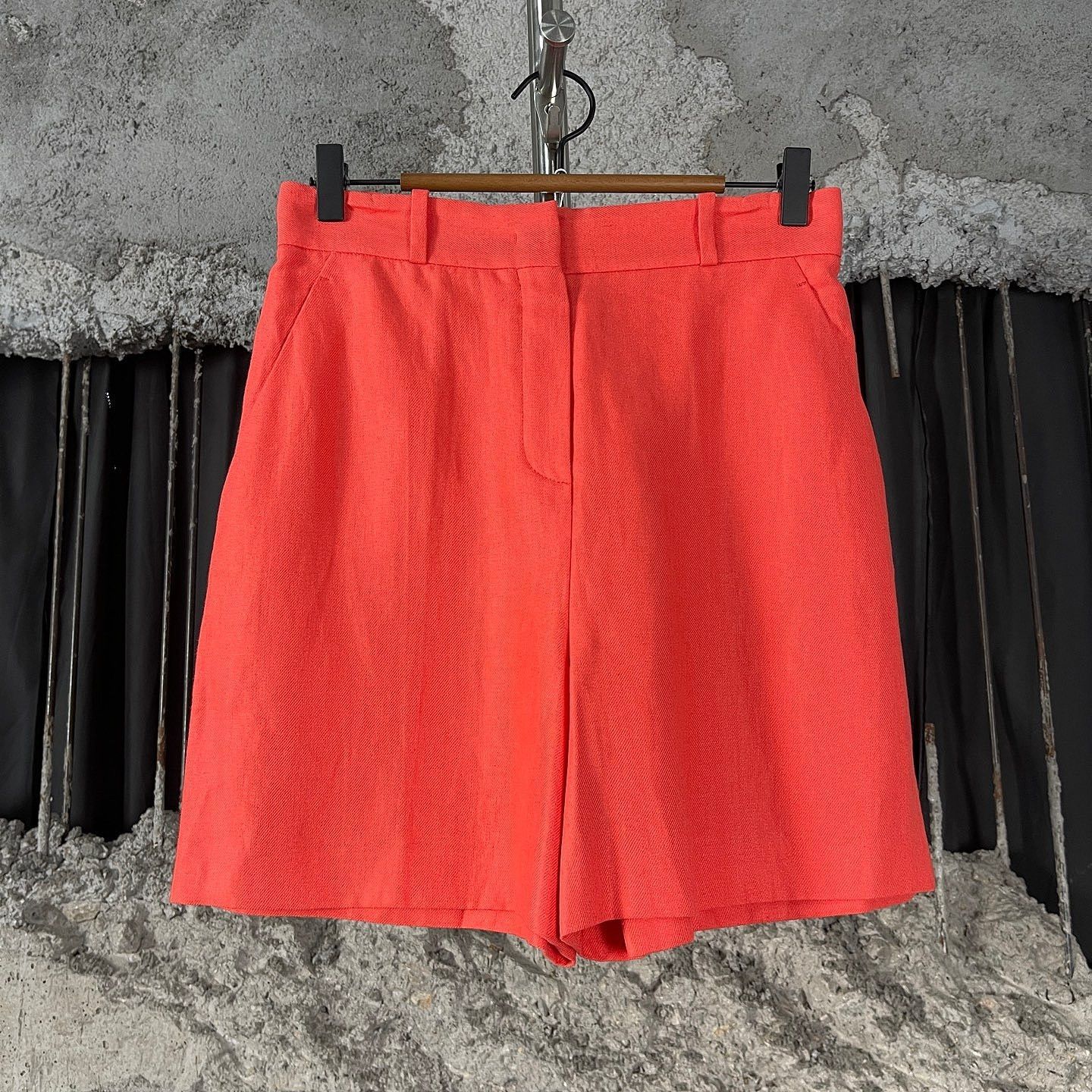 Loro Piana Loro Piana Linen Shorts Size 40 Size 27" / US 4 / IT 40 - 1 Thumbnail