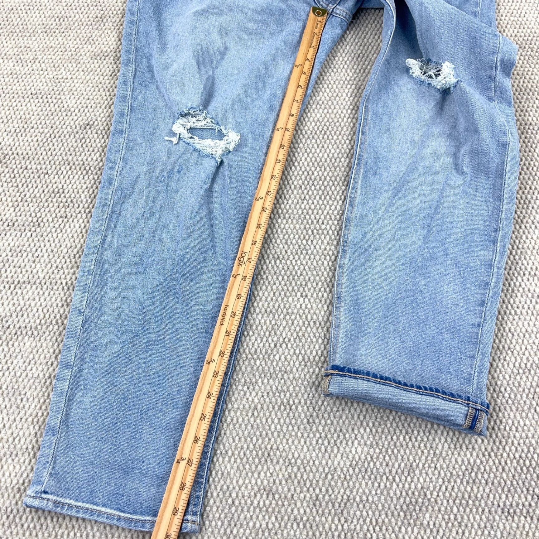 Old Navy Old Navy Jeans Women 16 Boyfriend Fit Mid Rise Light Wash Distressed Jeans Size 38" / US 16 / IT 52 - 7 Thumbnail
