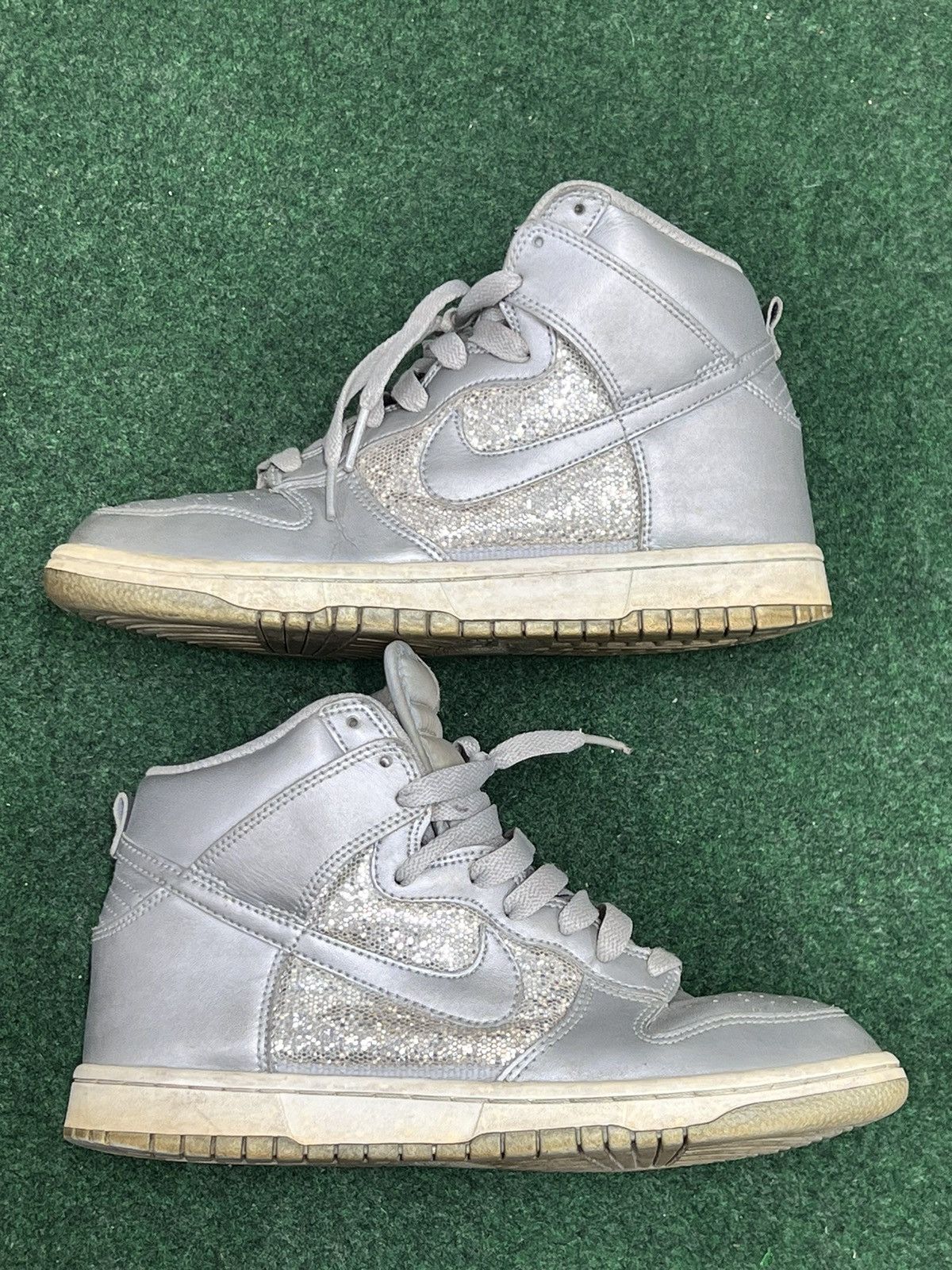 Nike Vintage 2010 Nike Dunk High Metallic Silver Size US 6 / EU 39 - 4 Thumbnail