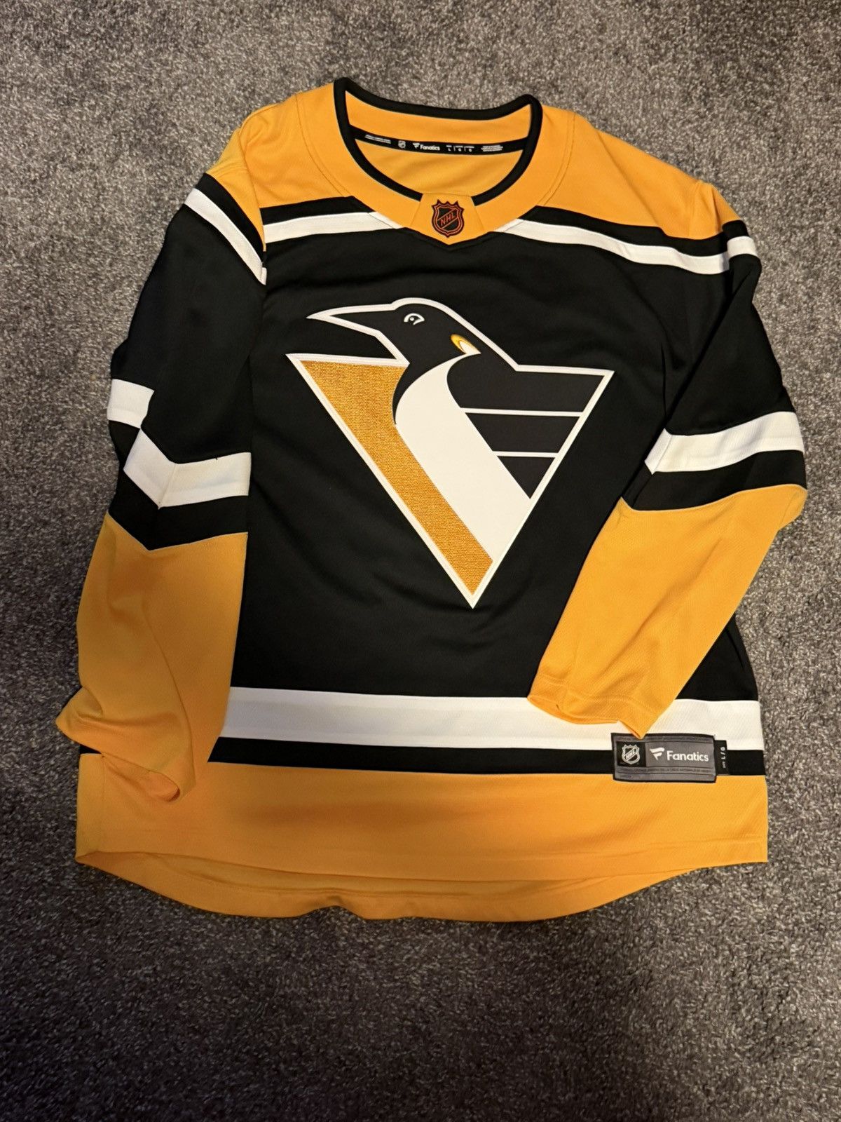 NHL Fanatics Breakaway NHL Hockey Pittsburgh Penguins Jersey LG Size US L / EU 52-54 / 3 - 11 Thumbnail