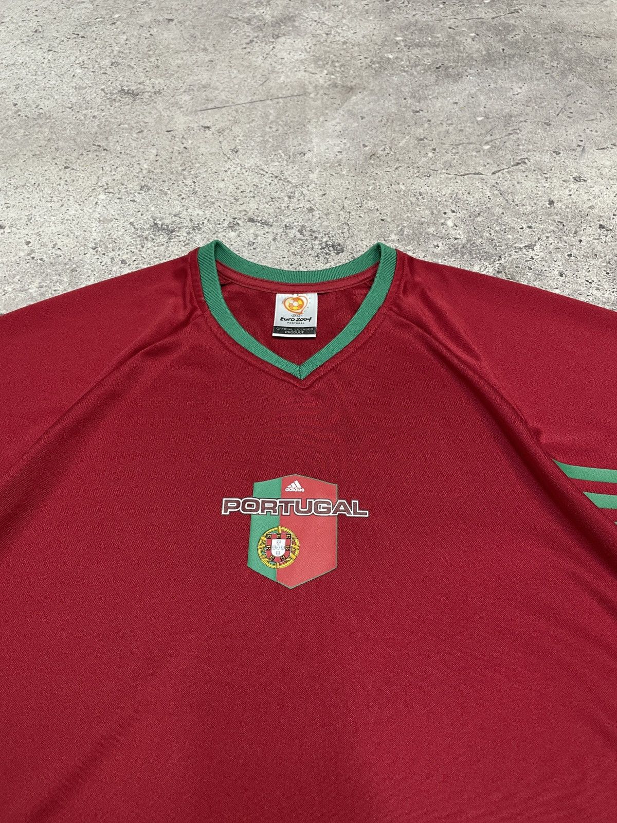 Nike × Vintage Vintage Euro 2004 Adidas Portugal Soccer Jersey Tee Size US L / EU 52-54 / 3 - 4 Thumbnail