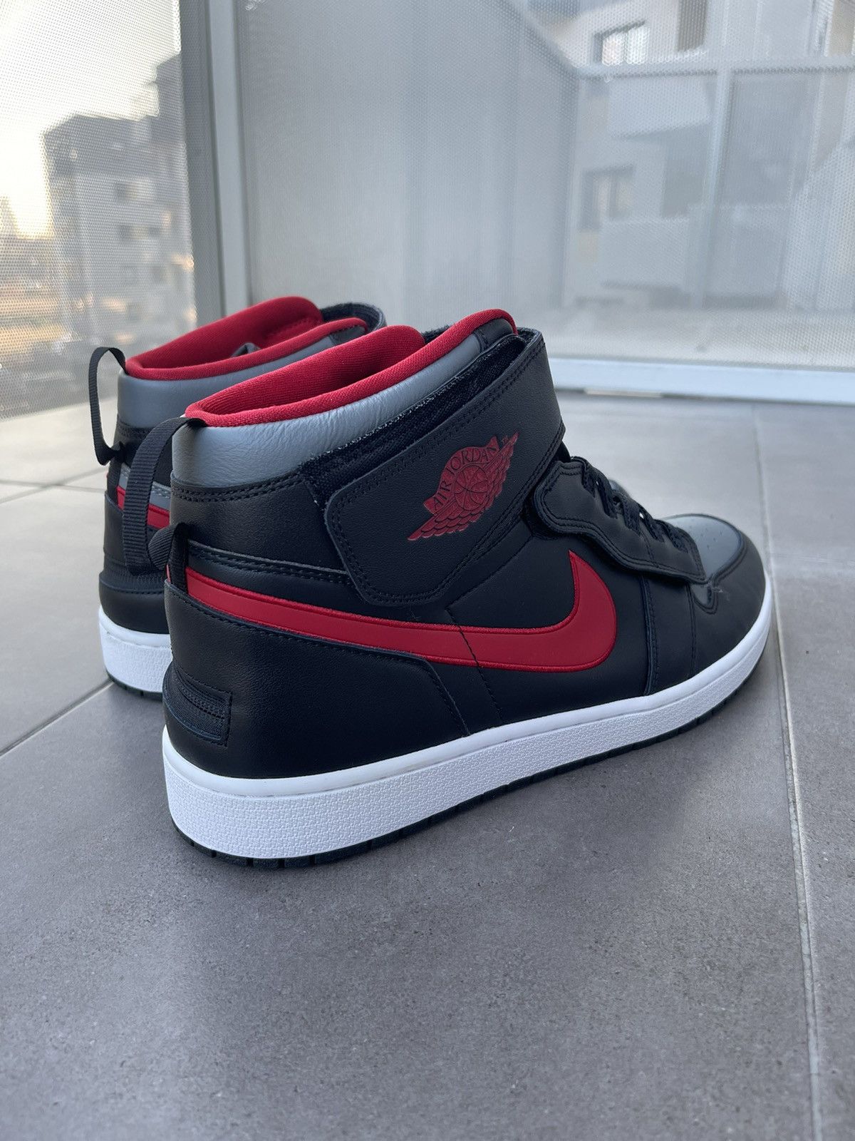 Nike US16 !DS! Jordan 1 High FlyEase Hi-Top Sneakers Size US 15 / EU 48 - 10 Thumbnail