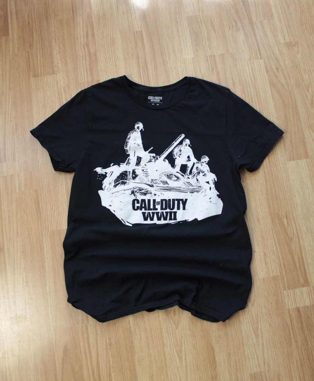 Vintage 🔥 Vintage Y2K Rare Call Of Duty World War II Game T Shirt Size US M / EU 48-50 / 2 - 1 Thumbnail