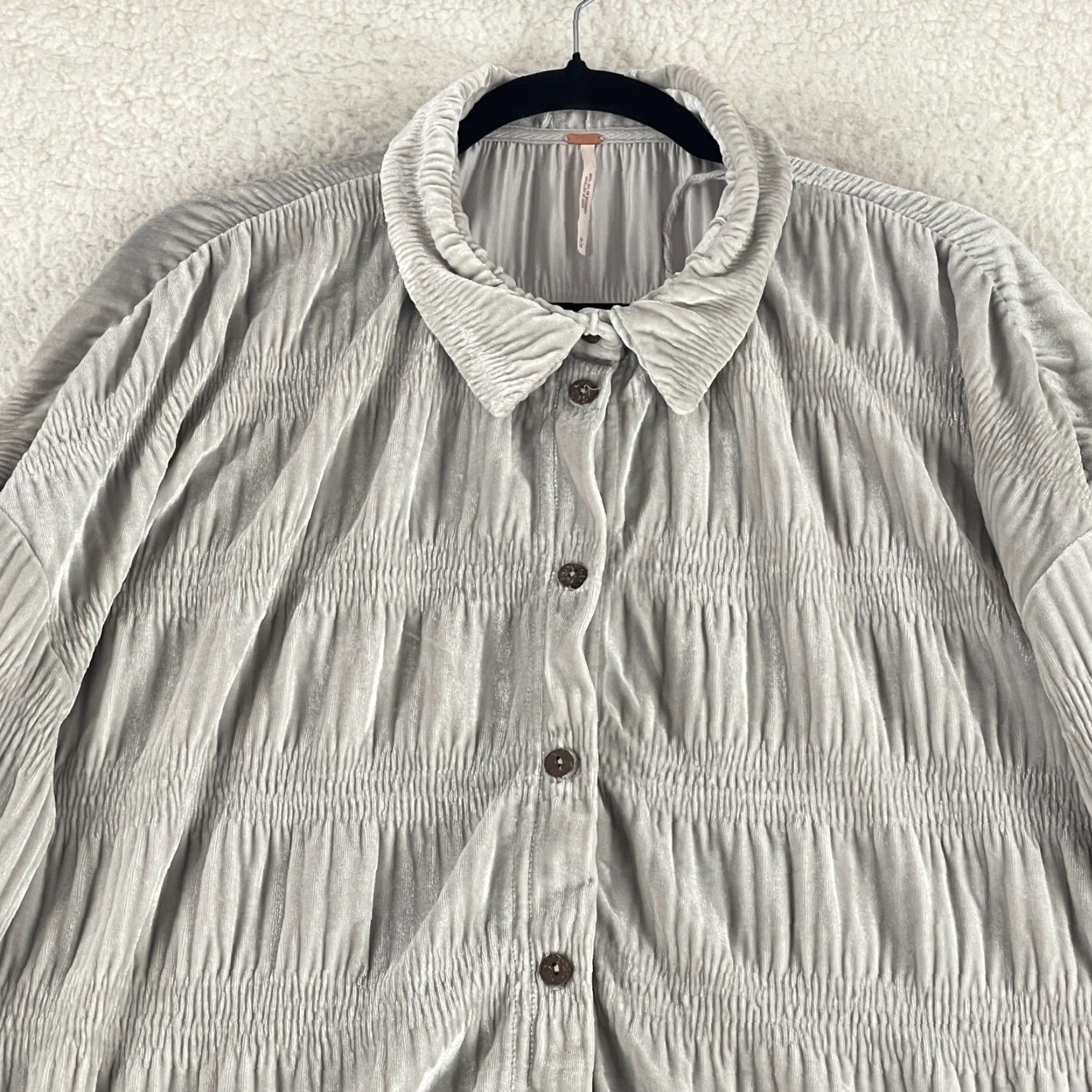 Free People Free People Button-Up Shirt Womens Medium Gray Velour Long Sleeve Casual Velvet Size M / US 6-8 / IT 42-44 - 3 Thumbnail