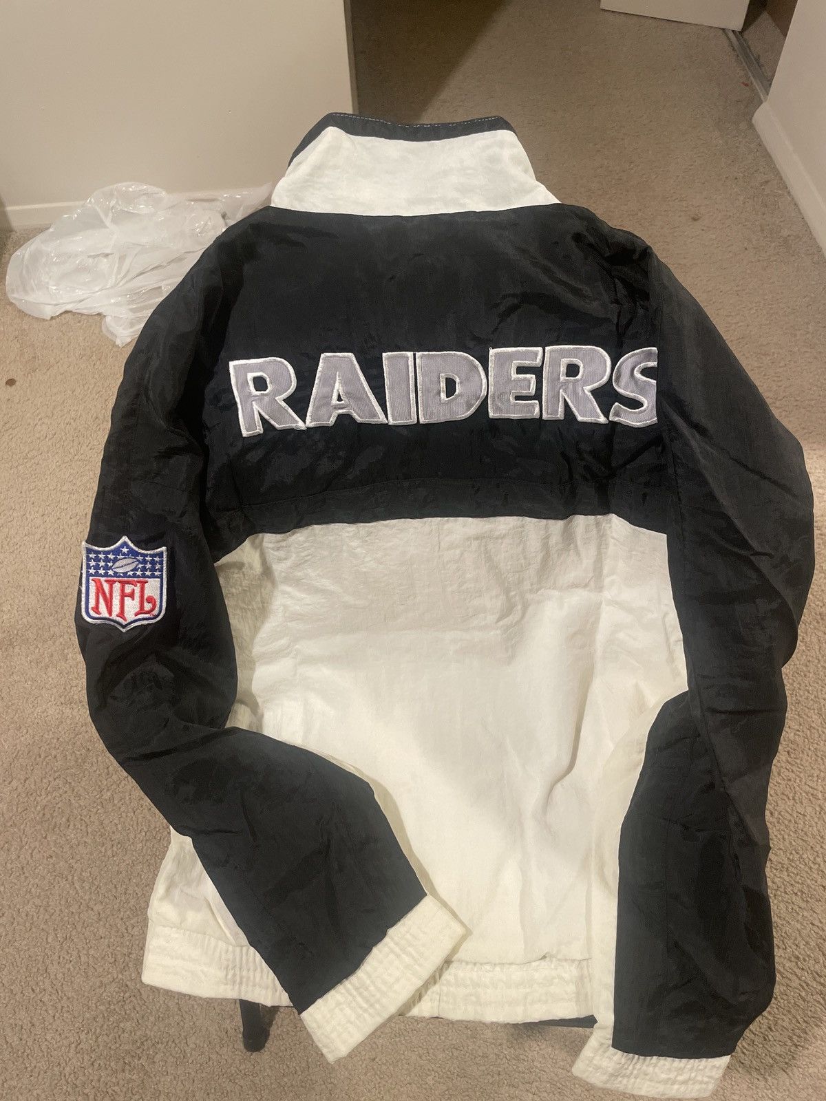 Apex One × NFL × Vintage 90s Raiders NFL Jacket Size US M / EU 48-50 / 2 - 3 Thumbnail