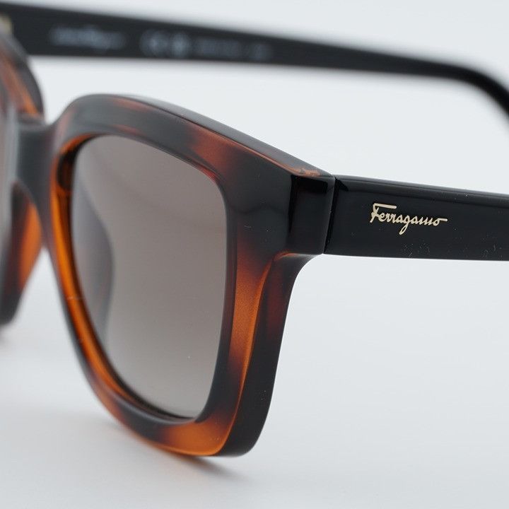 Salvatore Ferragamo Salvatore Ferragamo SF955S 214 Sunglasses Havana Square Fram Size ONE SIZE - 2 Thumbnail