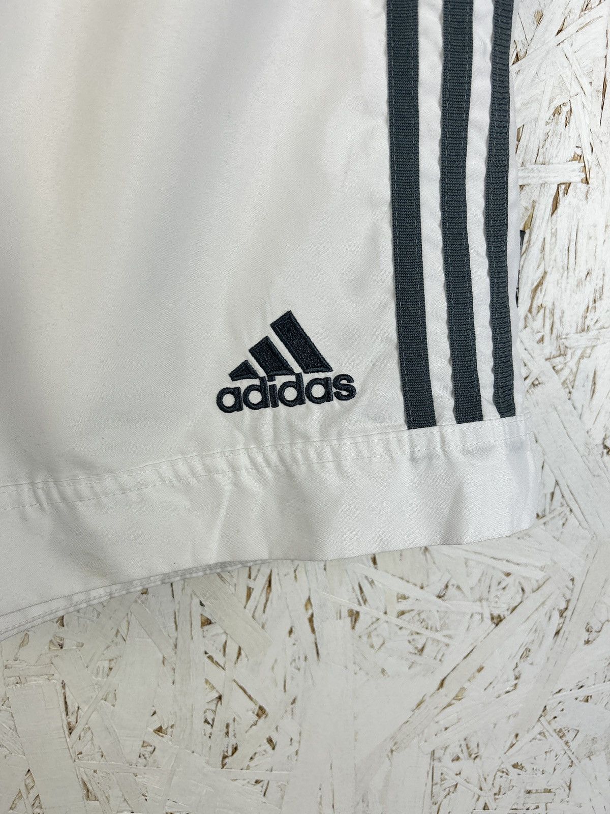 Adidas Vintage Adidas Fc Bayern Munchen 2002/03/04 Away Kit Shorts Size US 28 / EU 44 - 3 Thumbnail