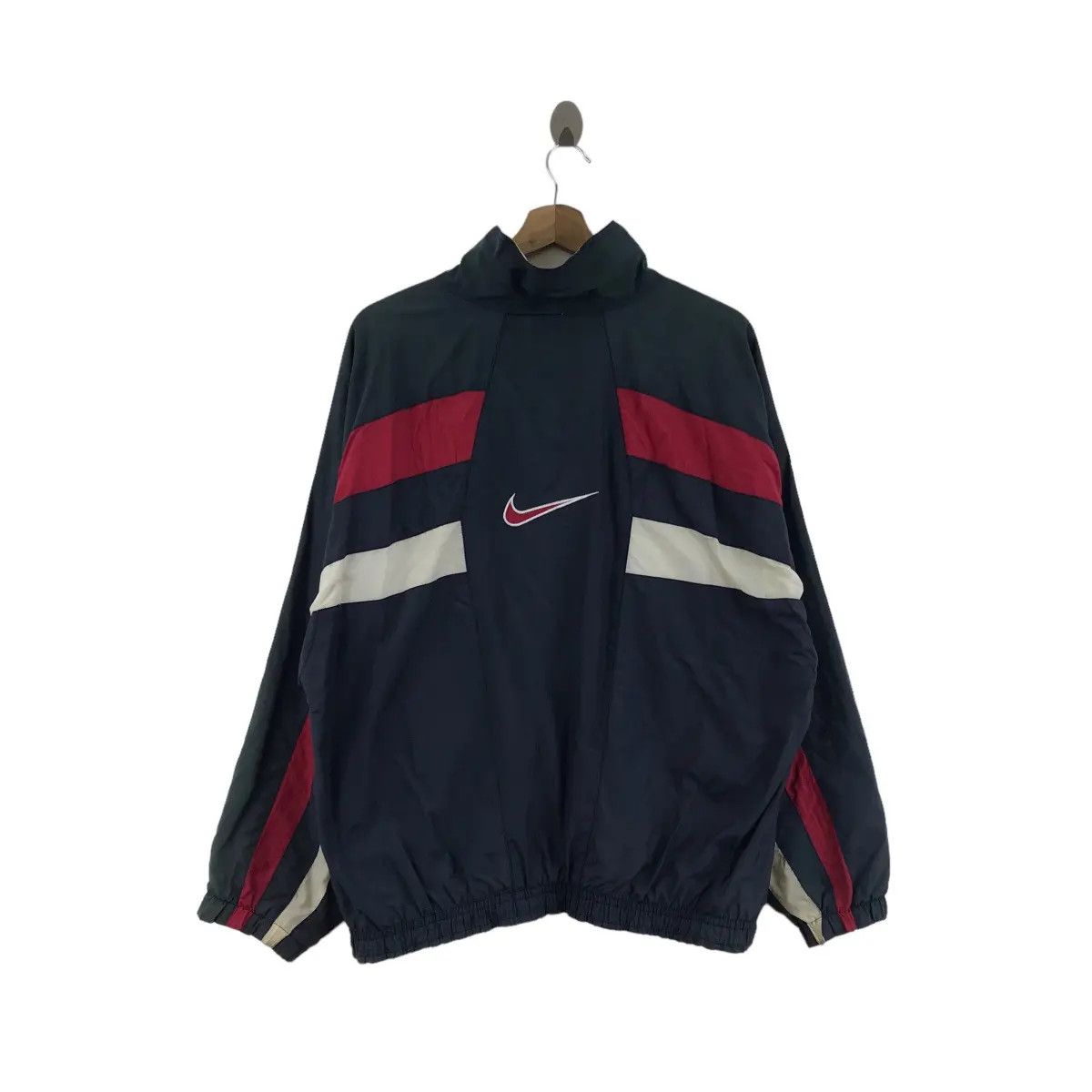 Vintage 90’ NIKE CENTER LOGO Swoosh Grey Tag Windbreaker