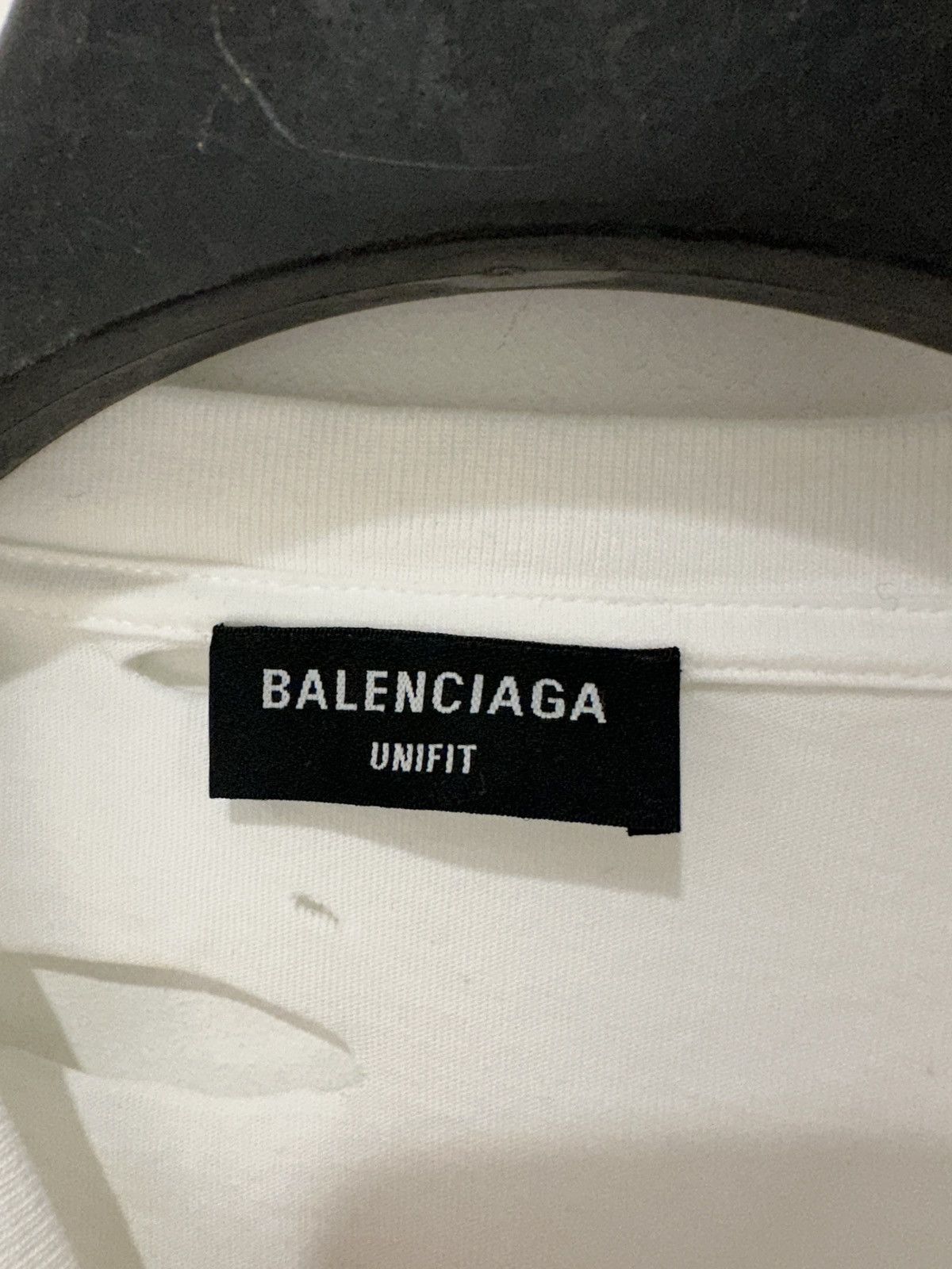 Balenciaga Balenciaga Balenciaga Distressed Logo T Shirt Size US S / EU 44-46 / 1 - 4 Thumbnail