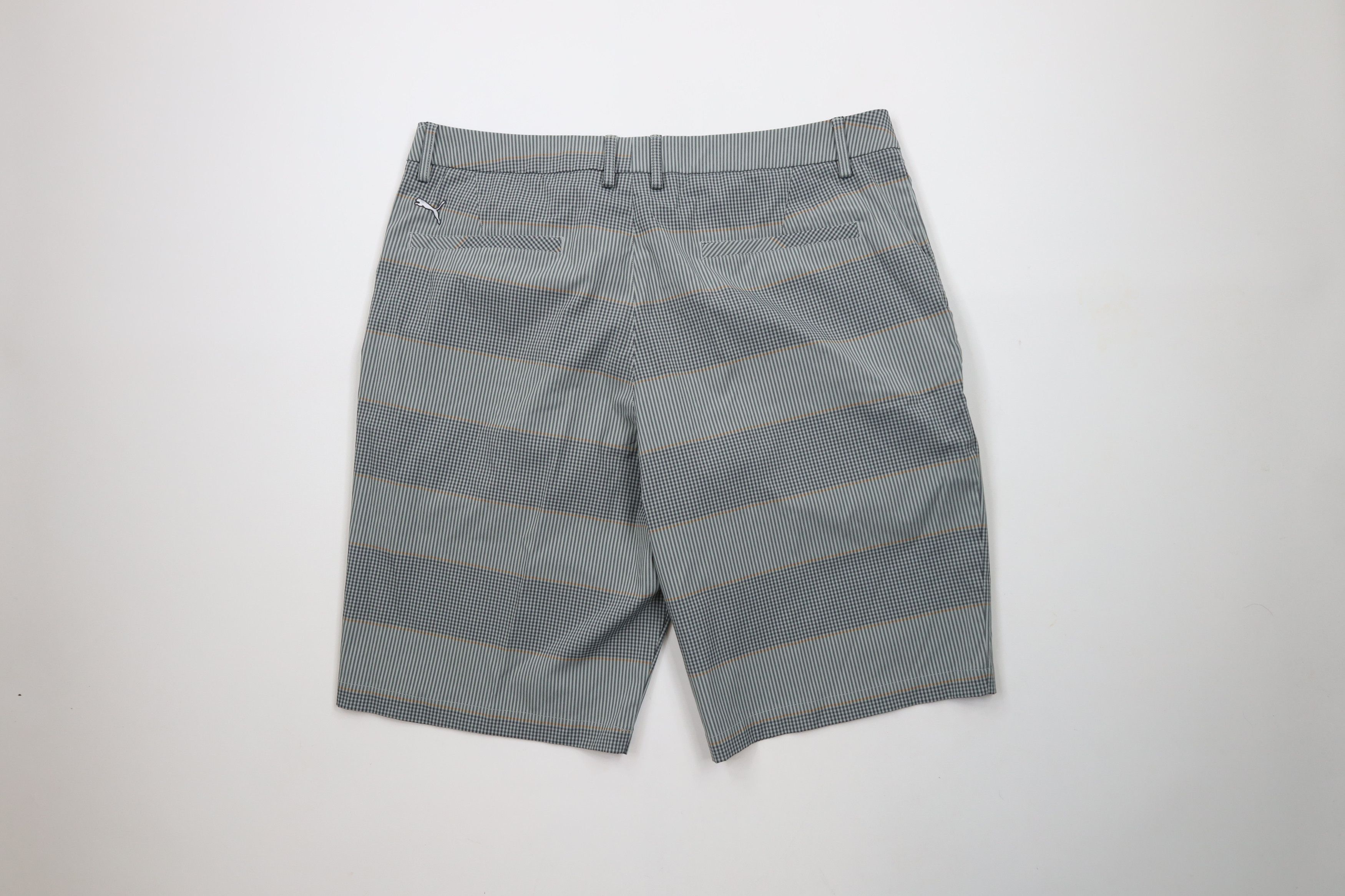 Puma × Vintage Puma Golf Cell Plaid Flat Front Tech Golf Chino Shorts Size US 38 / EU 54 - 12 Thumbnail