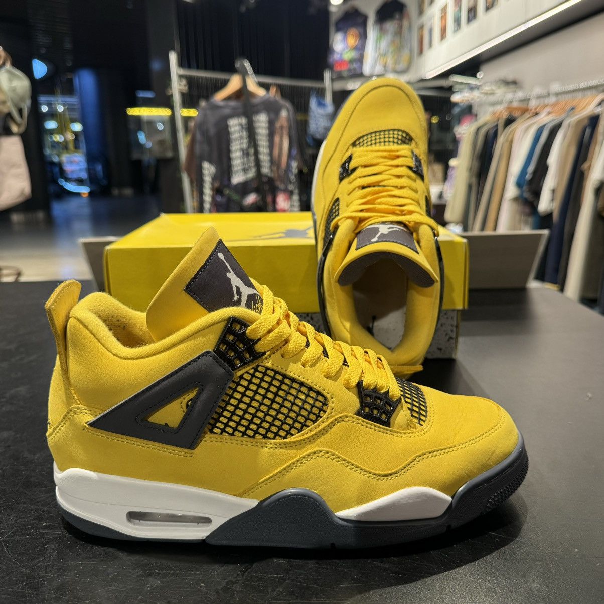 Jordan Brand Jordan 4 Retro Yellow Lightning Size US 10 / EU 43 - 3 Thumbnail