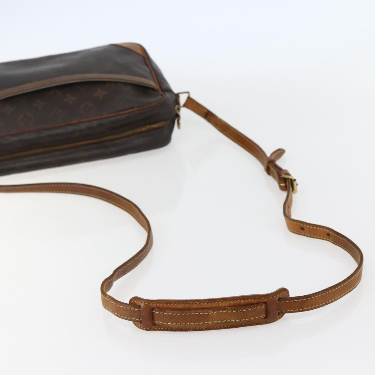 Louis Vuitton LOUIS VUITTON Monogram Trocadero 27 Shoulder Bag M51274 Size ONE SIZE - 7 Thumbnail