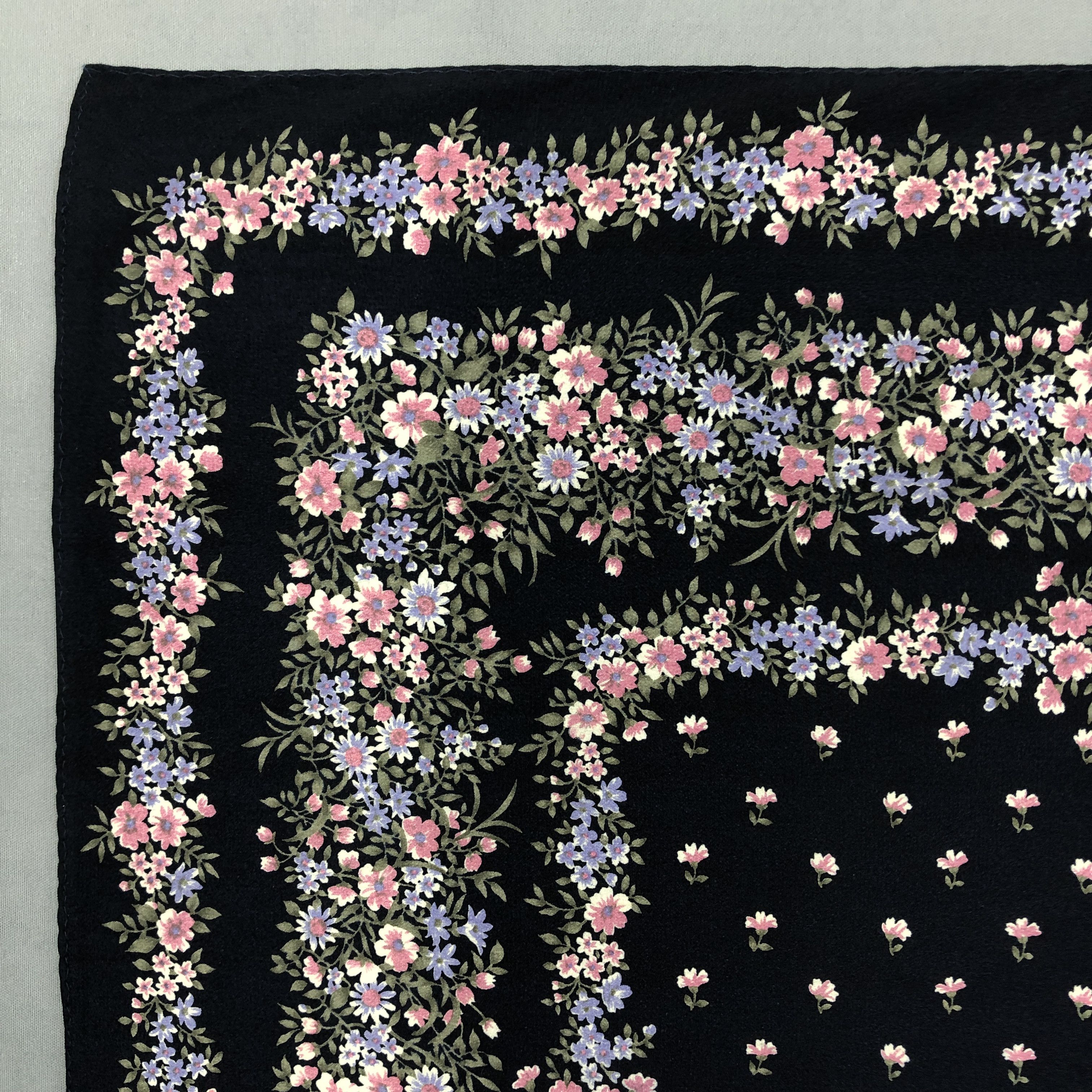 Japanese Brand Vintage Floral SILK Scarf Twill Stole Wraps Scarves Size ONE SIZE - 5 Thumbnail