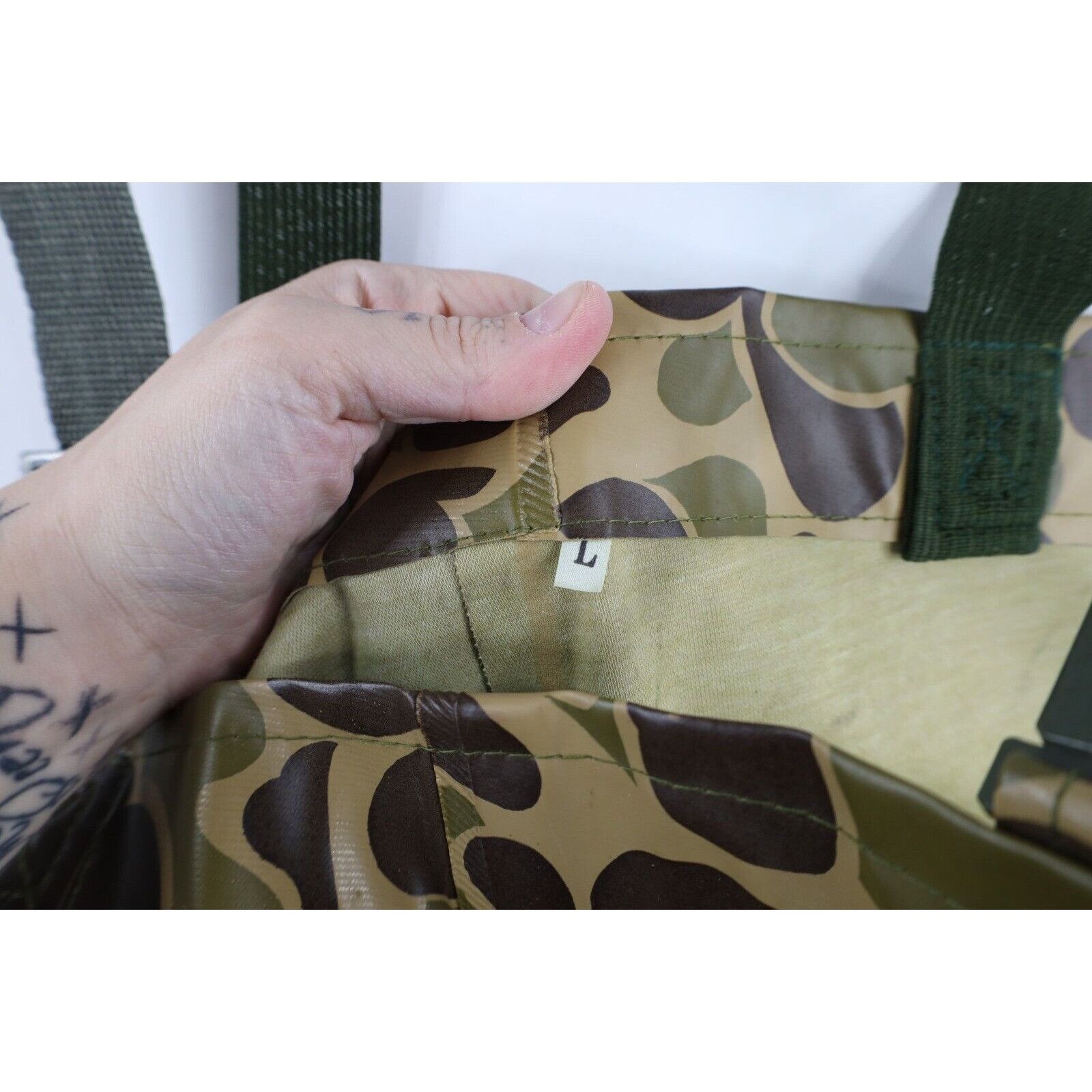 Vintage Vintage 80s 90s Streetwear Waterproof Camouflage Overalls Size US L / EU 52-54 / 3 - 6 Thumbnail