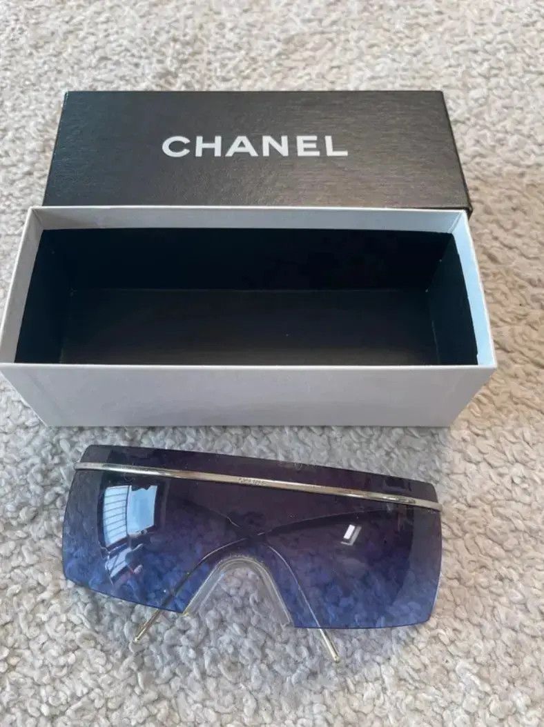Chanel × Vintage Chanel Sunglasses Bowling Rectangle Wrap Straps Logo RI948 Size ONE SIZE - 1 Thumbnail