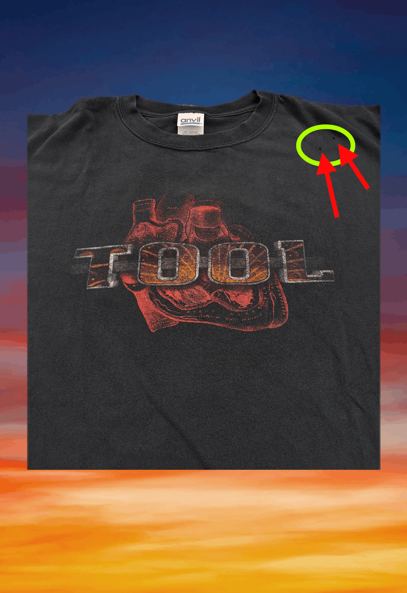 Band Tees Vintage band TOOL Undertow Anatomical Heart 2004 T-Shirt Size US L / EU 52-54 / 3 - 4 Thumbnail