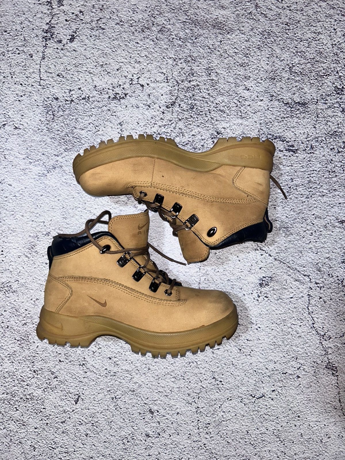 Nike Acg Vintage Shoes Boots 2000S Archive Retro in Beige, Men's (Size 8.5)