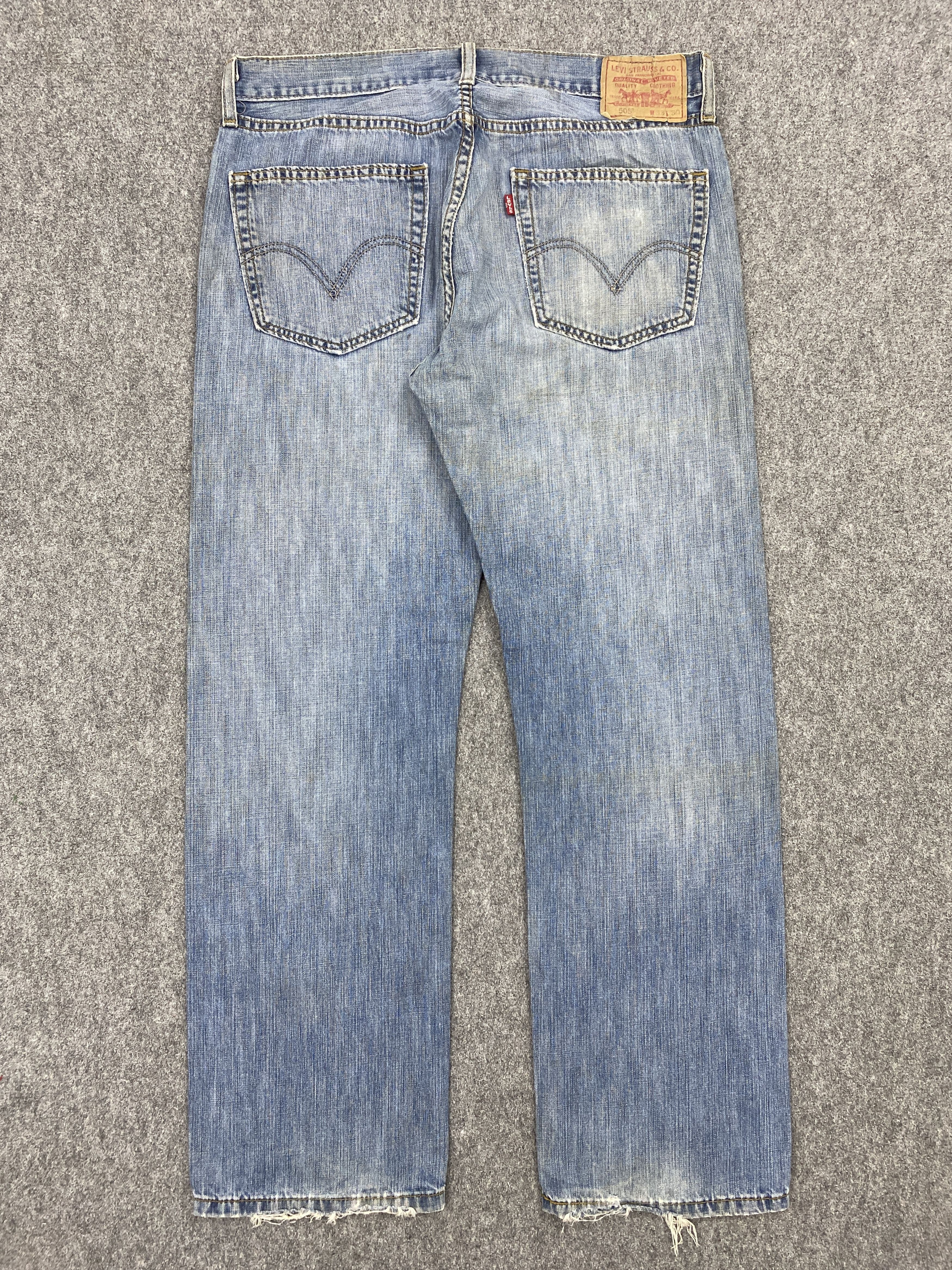 Levi's Vintage Levis 505 Faded Blue Jeans 33x29 S0040 Size US 33 - 3 Thumbnail