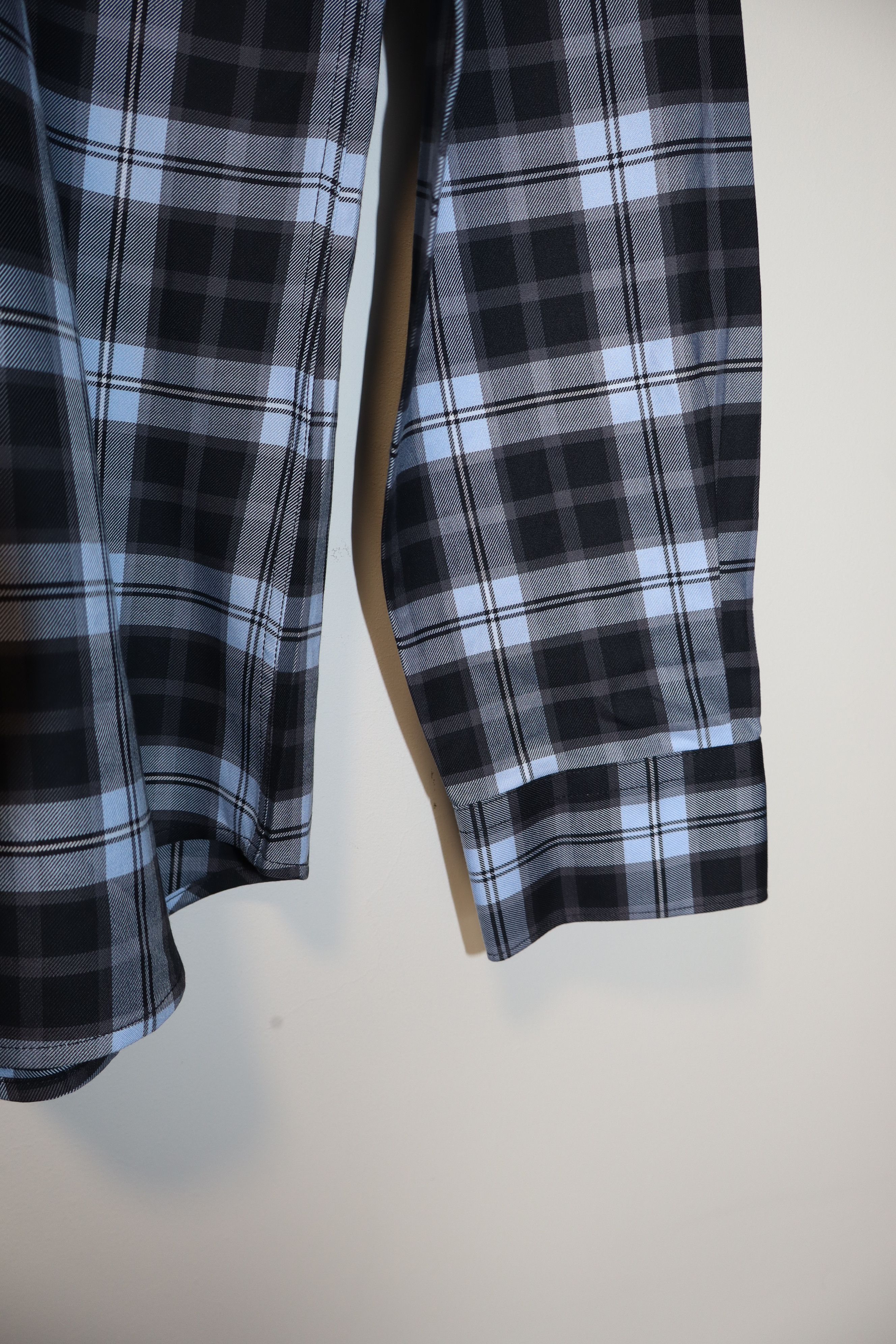 Givenchy star print check shirt Size US S / EU 44-46 / 1 - 4 Thumbnail