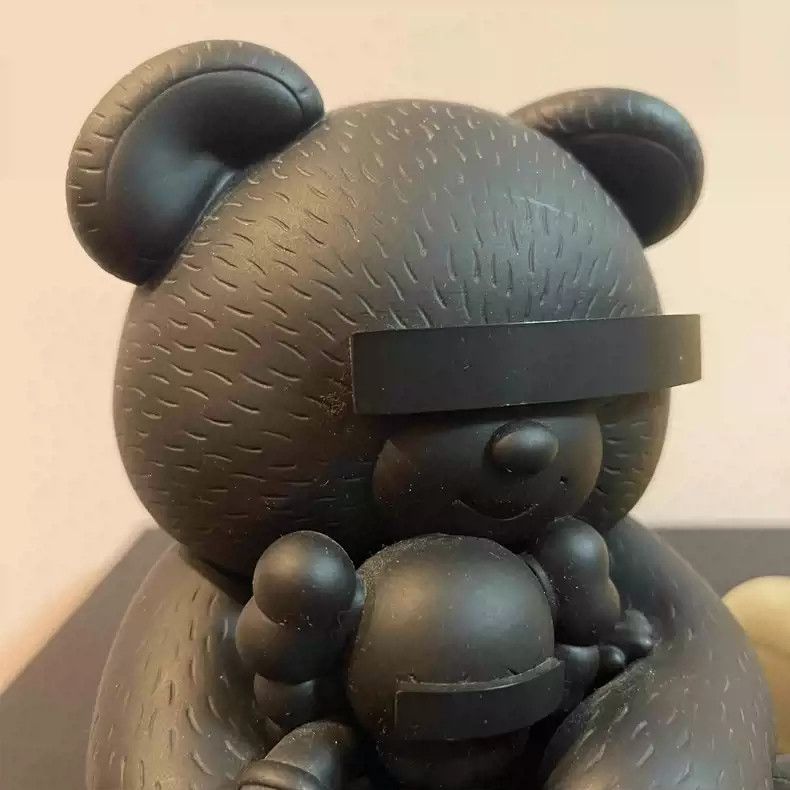Undercover undercover x Kaws Medicom Blindfolded bear Size ONE SIZE - 3 Thumbnail