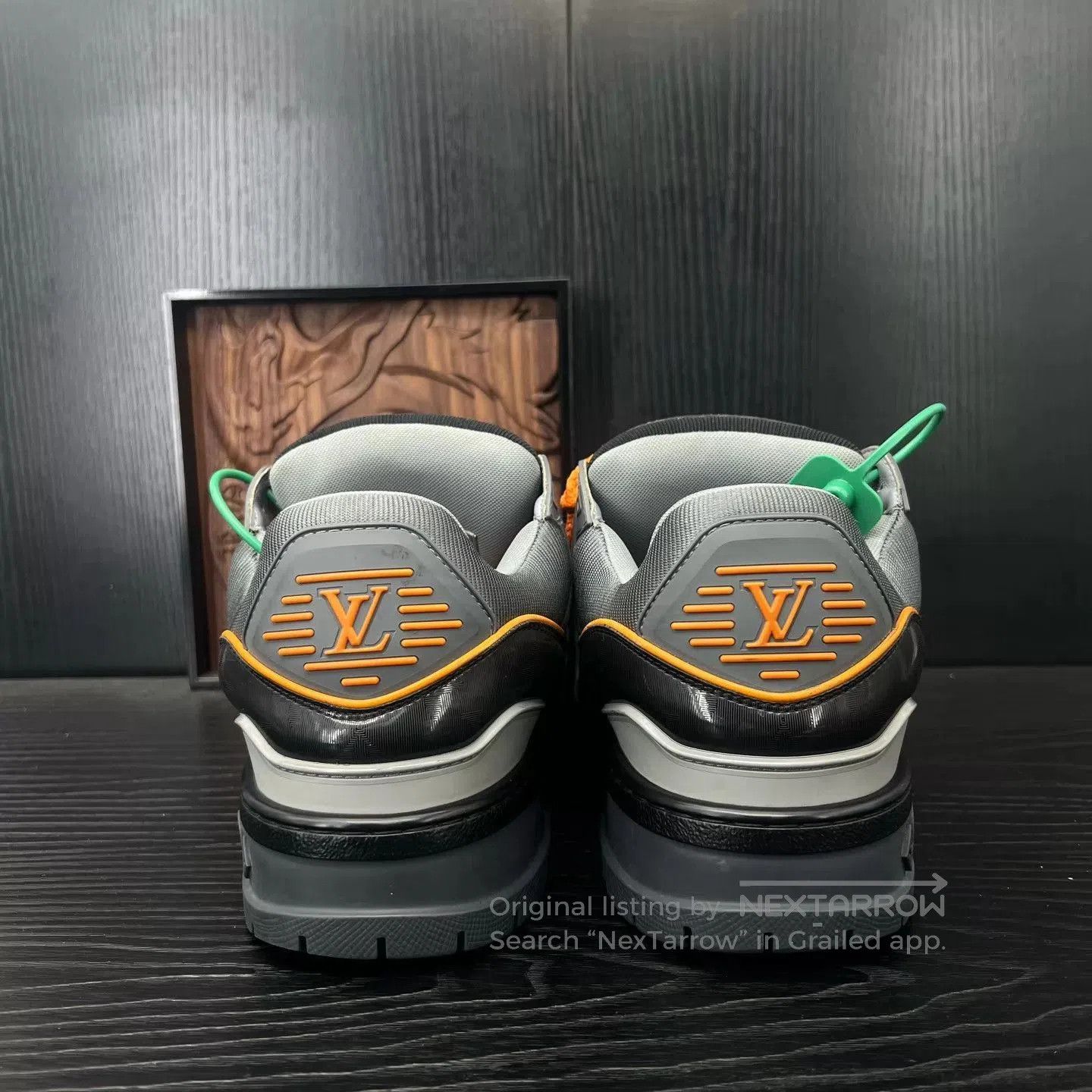 Louis Vuitton Gray Lowtop Sneakers with Orange Accents Size 8. Size US 8 / EU 41 - 6 Thumbnail