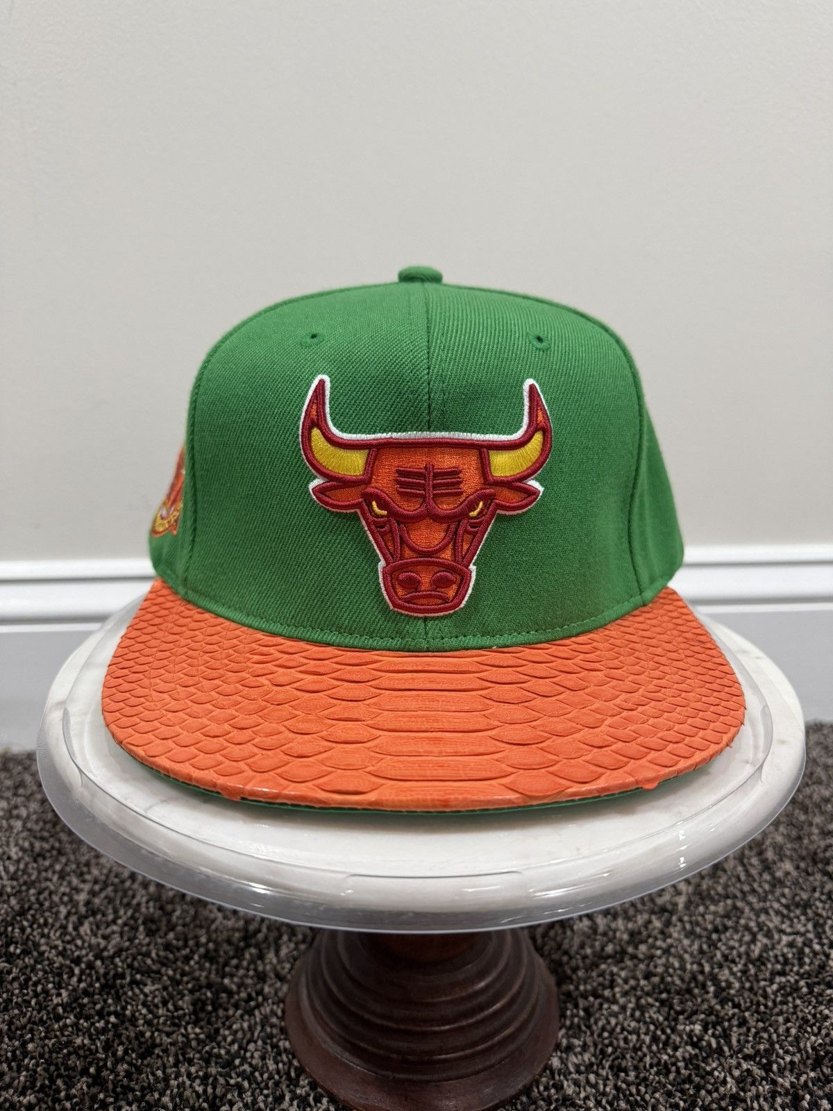 Just Don × Mitchell & Ness Just Don Mitchell & Ness NBA Chicago Bulls Green/Orange Hat Size ONE SIZE - 1 Thumbnail