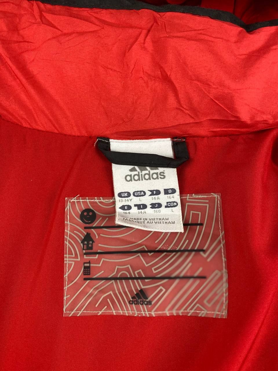Adidas vintage adidas puffer jacket red lining nice design Size US L / EU 52-54 / 3 - 6 Thumbnail