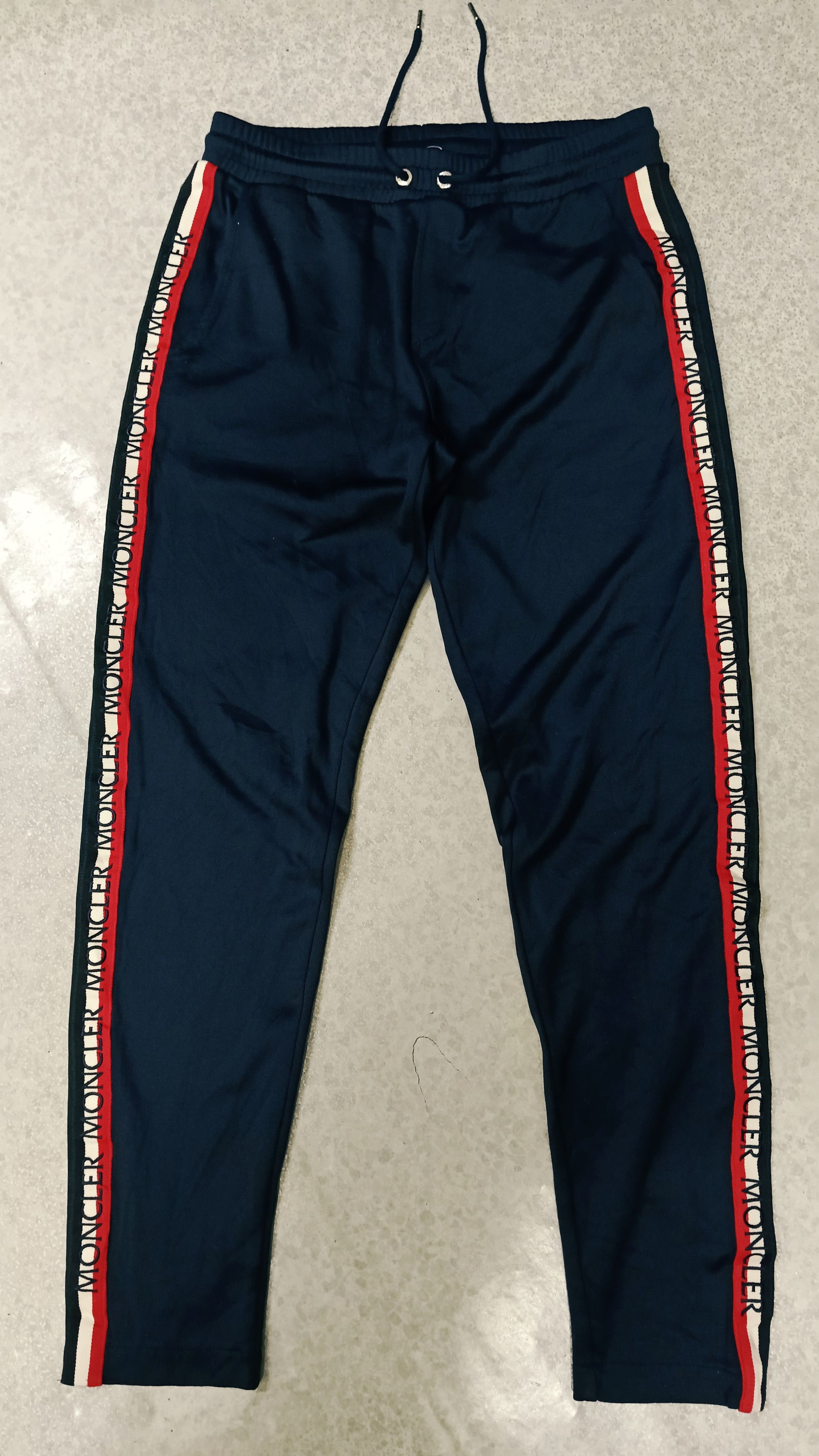 Moncler Rare Moncler Side Tape Pantalone Size US 30 / EU 46 - 1 Thumbnail