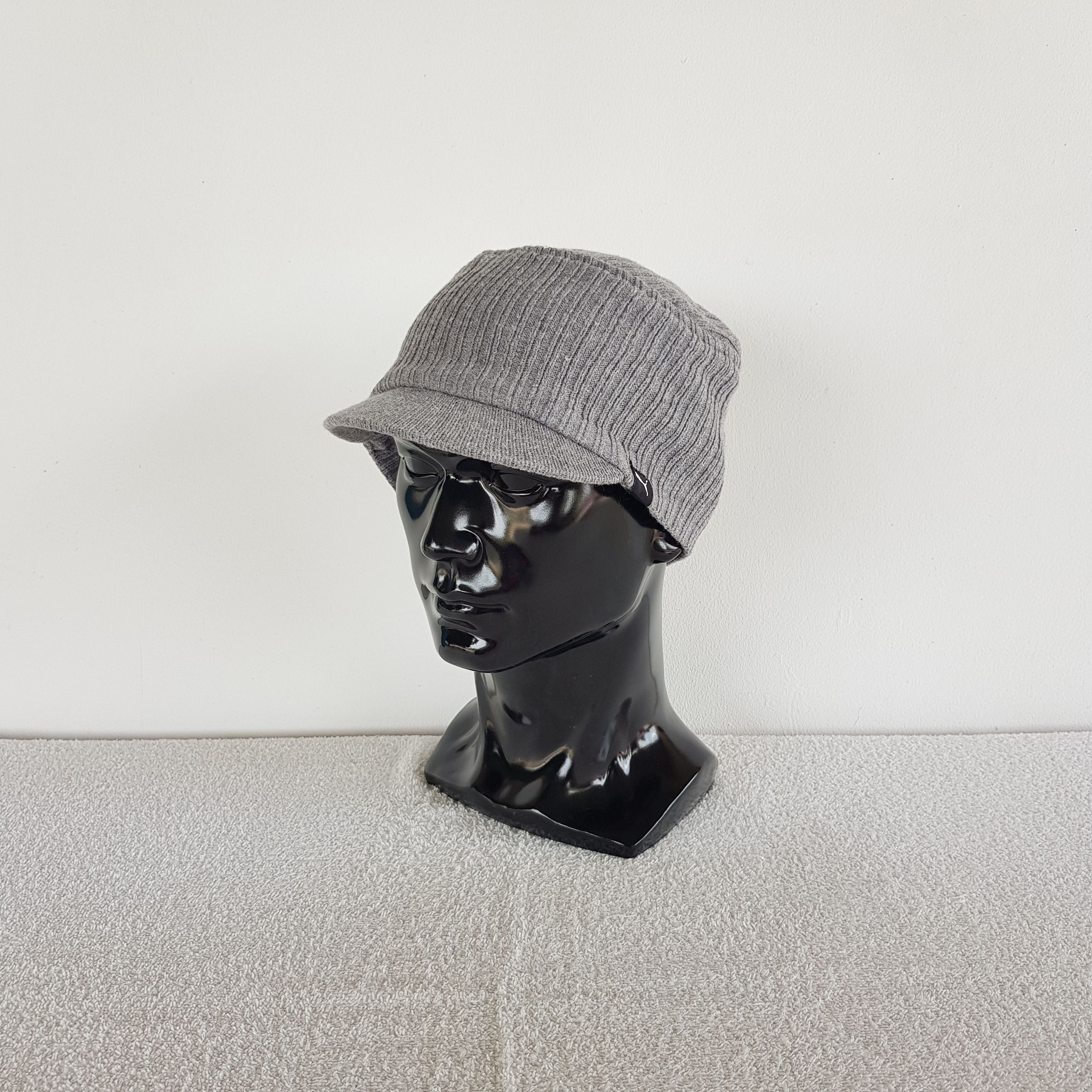 Puma Vintage Puma Beanie Y2K Knit Snow Caps Hats Size ONE SIZE - 1 Thumbnail