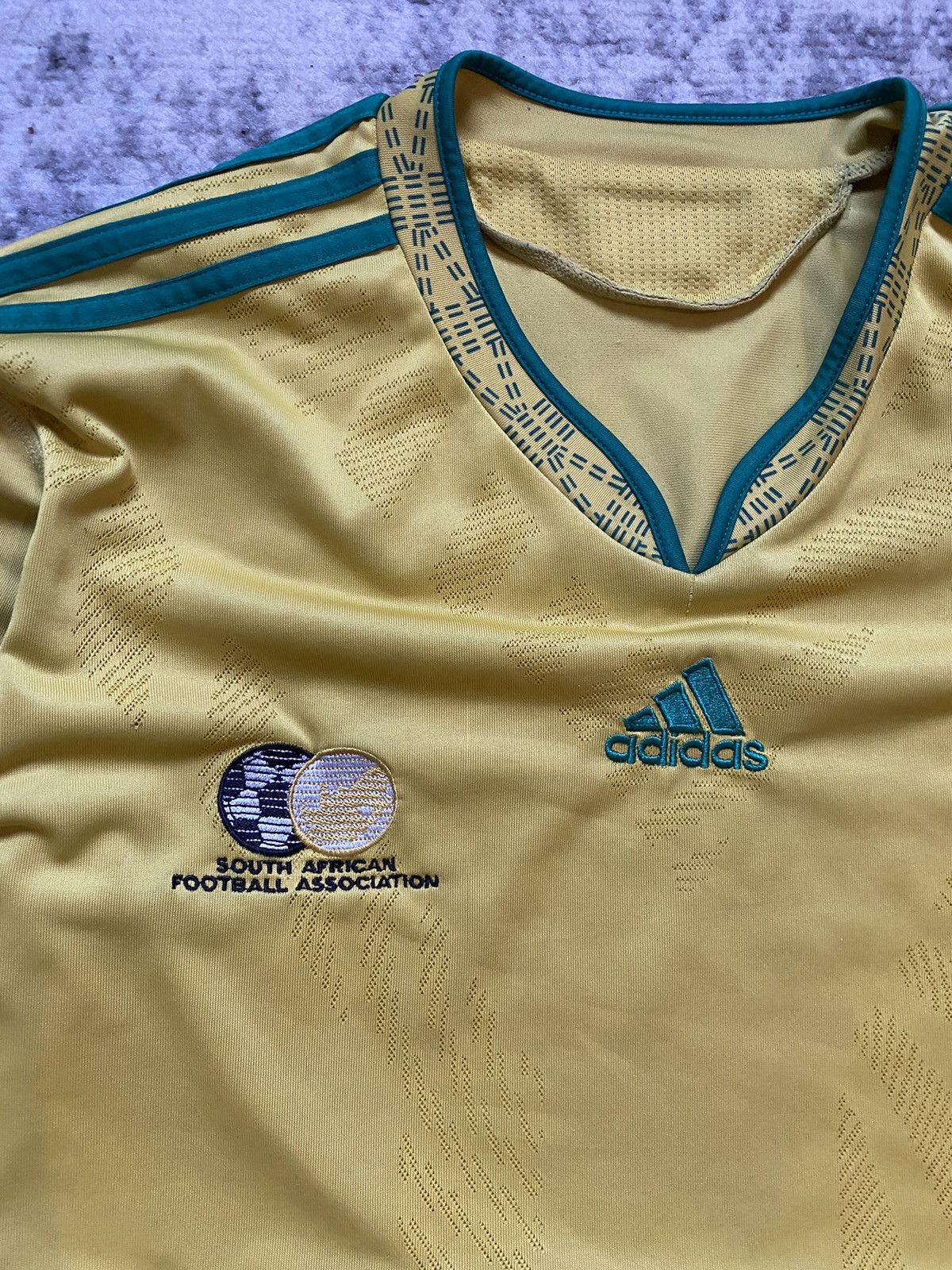 Adidas × Vintage 2010 South Africa Adidas Yellow Jersey XL Blockcore Y2k Size US L / EU 52-54 / 3 - 6 Thumbnail