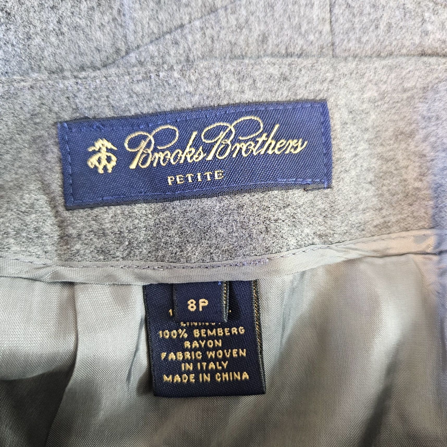 Brooks Brothers VINTAGE Brooks Brothers Skirt Wool Gray Lined Solid Size 8P Knee Length Straight & Pencil Womens Size 30" / US 8 / IT 44 - 4 Thumbnail