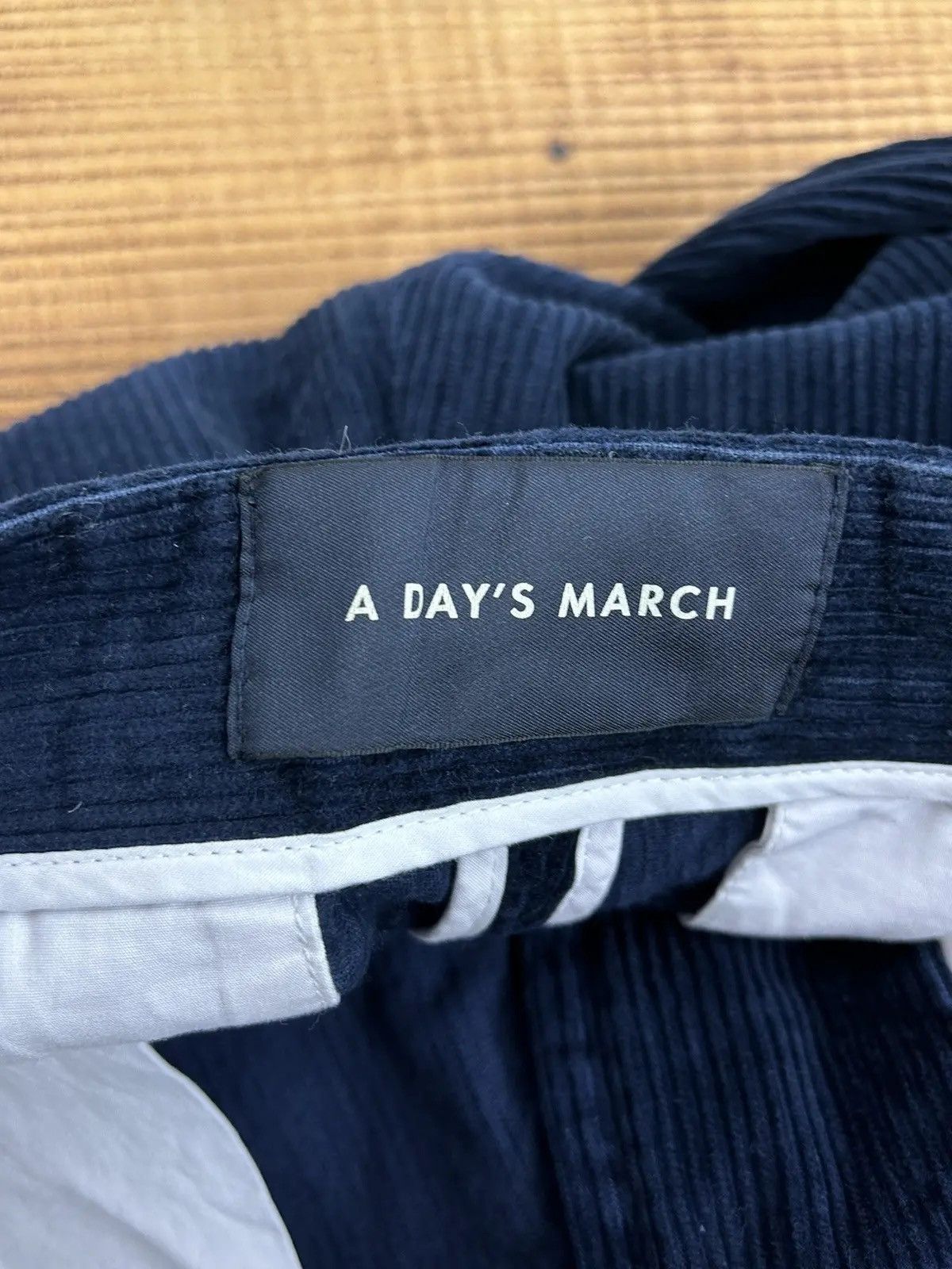 A Day's March A Day's March Corduroy Velvet Relaxed Trousers Navy 48 Size US 32 / EU 48 - 7 Thumbnail