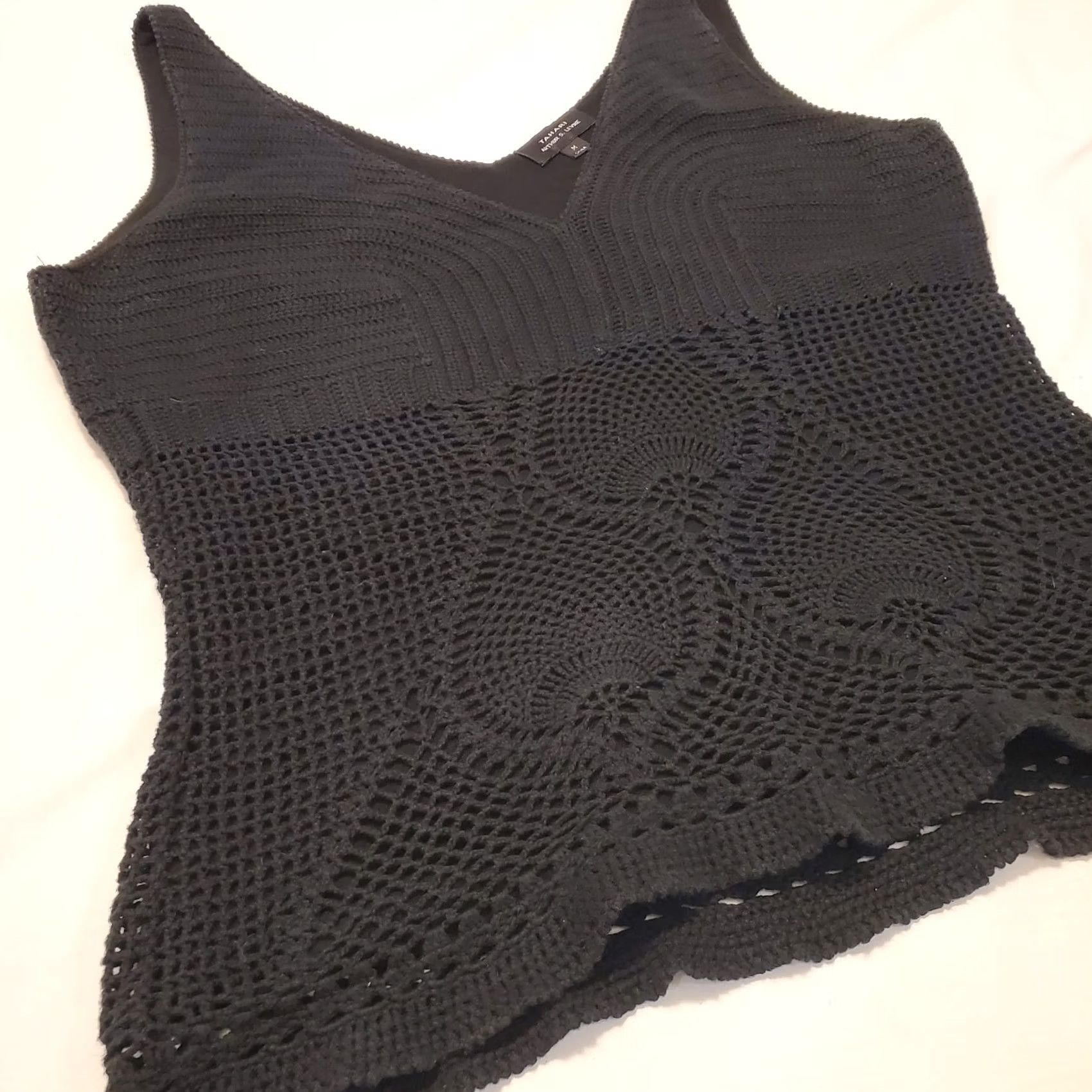Elie Tahari Tahari Womens Crochet Tank Top Sz Medium Black Lagenlook Cottagecore Office Size M / US 6-8 / IT 42-44 - 2 Thumbnail