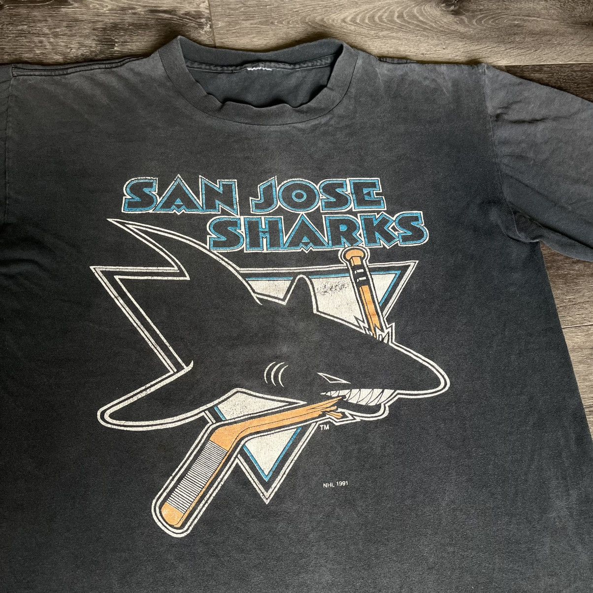 NHL Vintage 1991 NHL San Jose Sharks Logo 7 Hockey Team T Shirt Size US XL / EU 56 / 4 - 3 Thumbnail