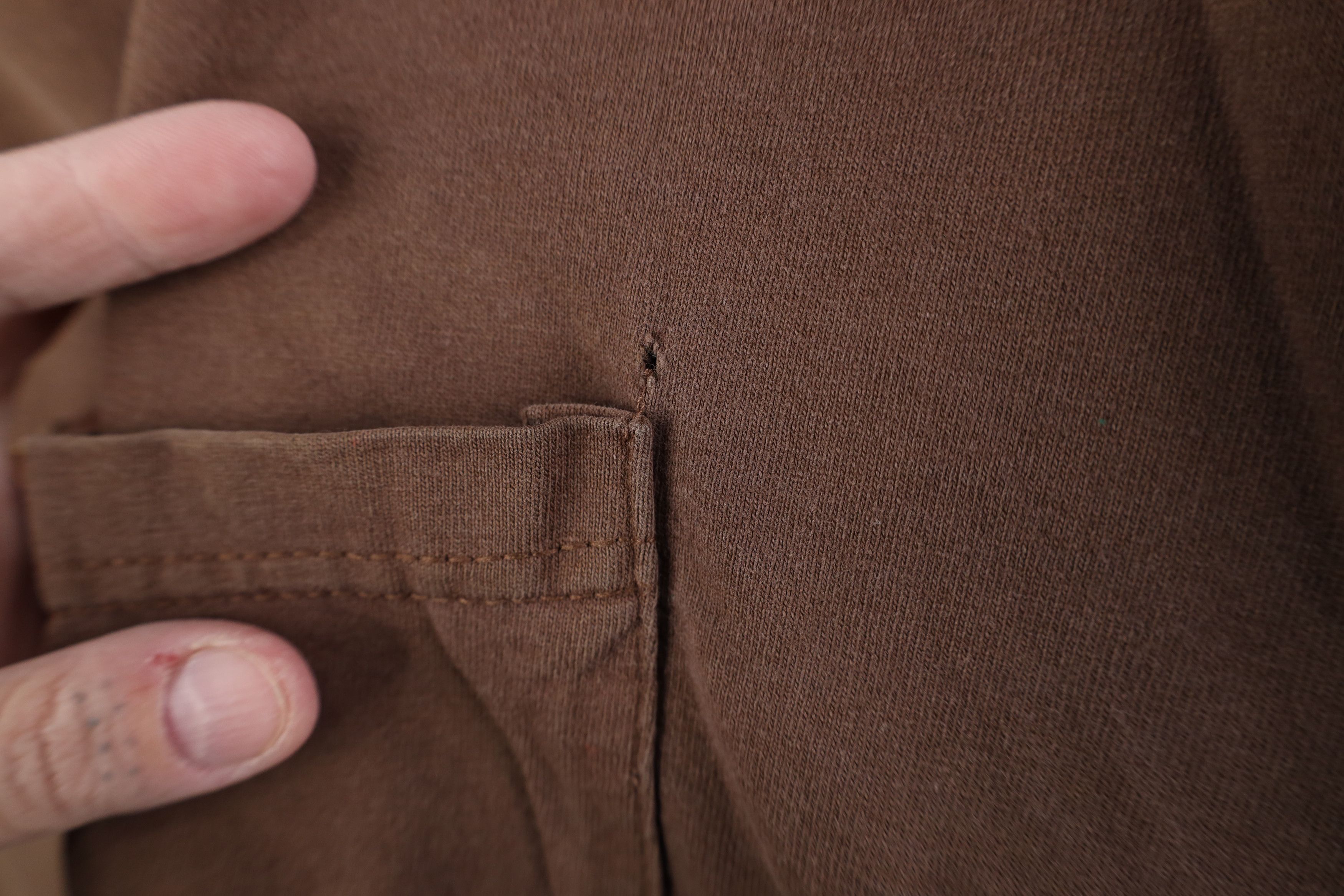 Vintage Vintage 90s Y2K Streetwear Blank Pocket T-Shirt Brown Cotton Size US L / EU 52-54 / 3 - 4 Thumbnail
