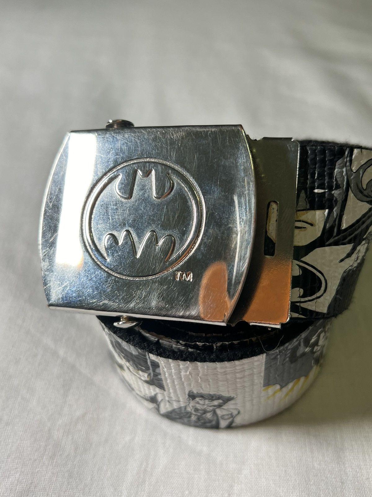 DC Comics Vintage Batman DC comics belt buckle y2k style Size 32 - 19 Thumbnail