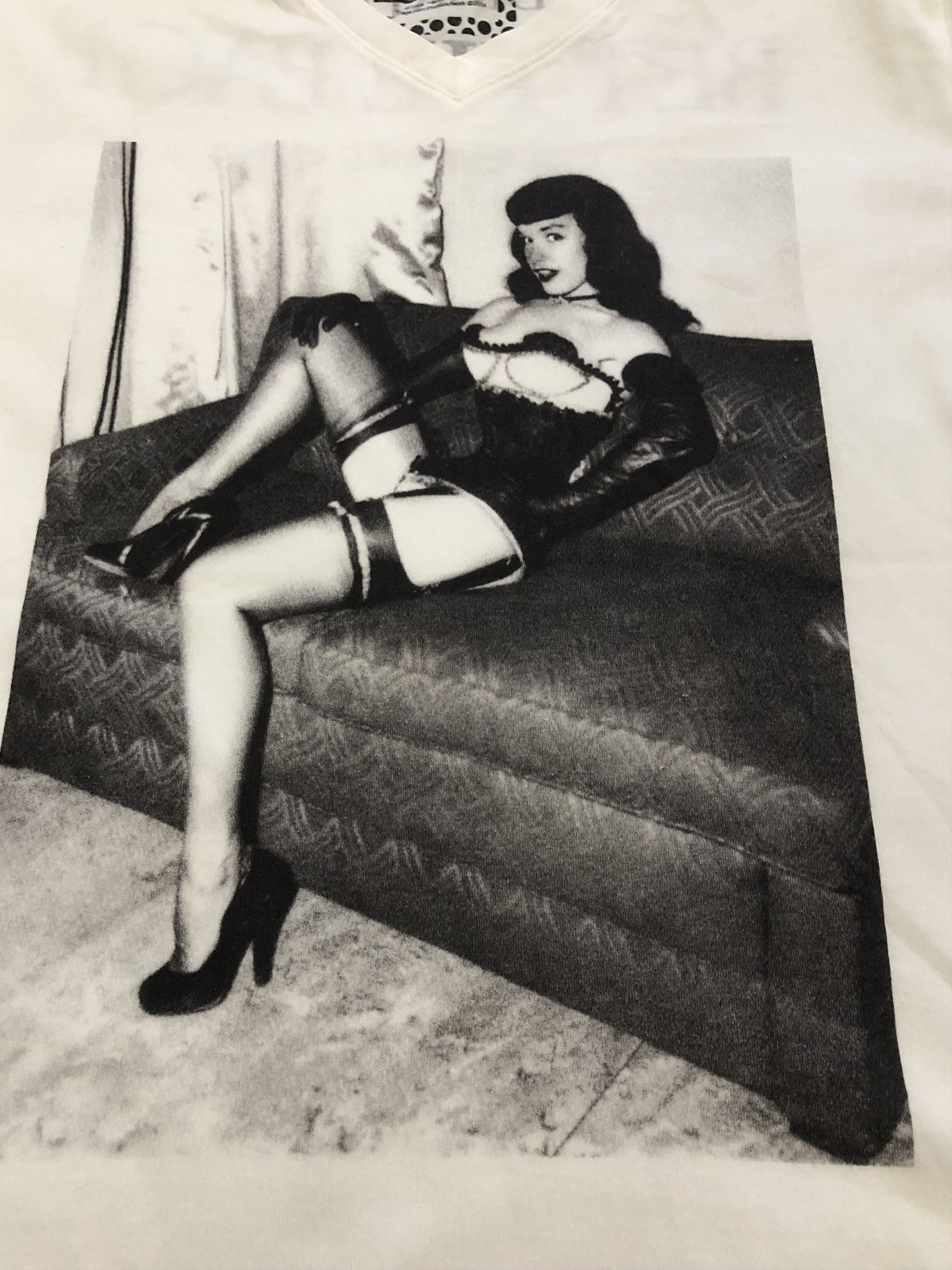 Designer × Hysteric Glamour × Japanese Brand Hysteric Glamour Bettie Page V-Neck Tee Size US M / EU 48-50 / 2 - 3 Thumbnail