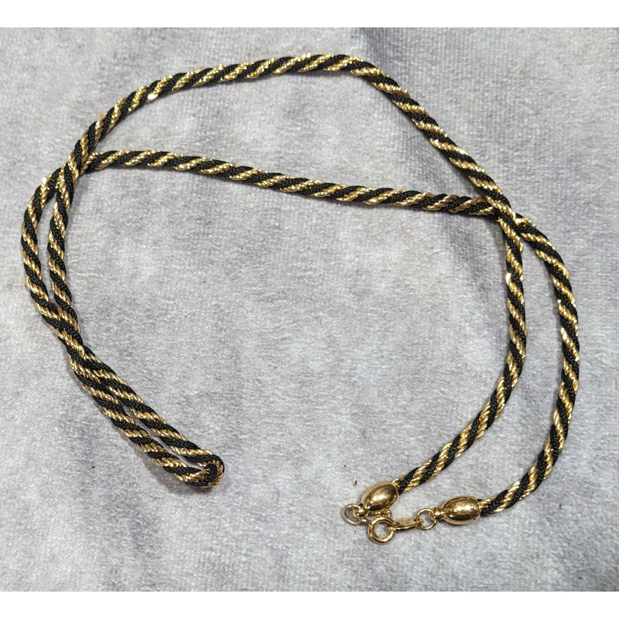 Other Vintage Trifari Black And Gold Tone Twisted Chain Necklace Size ONE SIZE - 4 Thumbnail