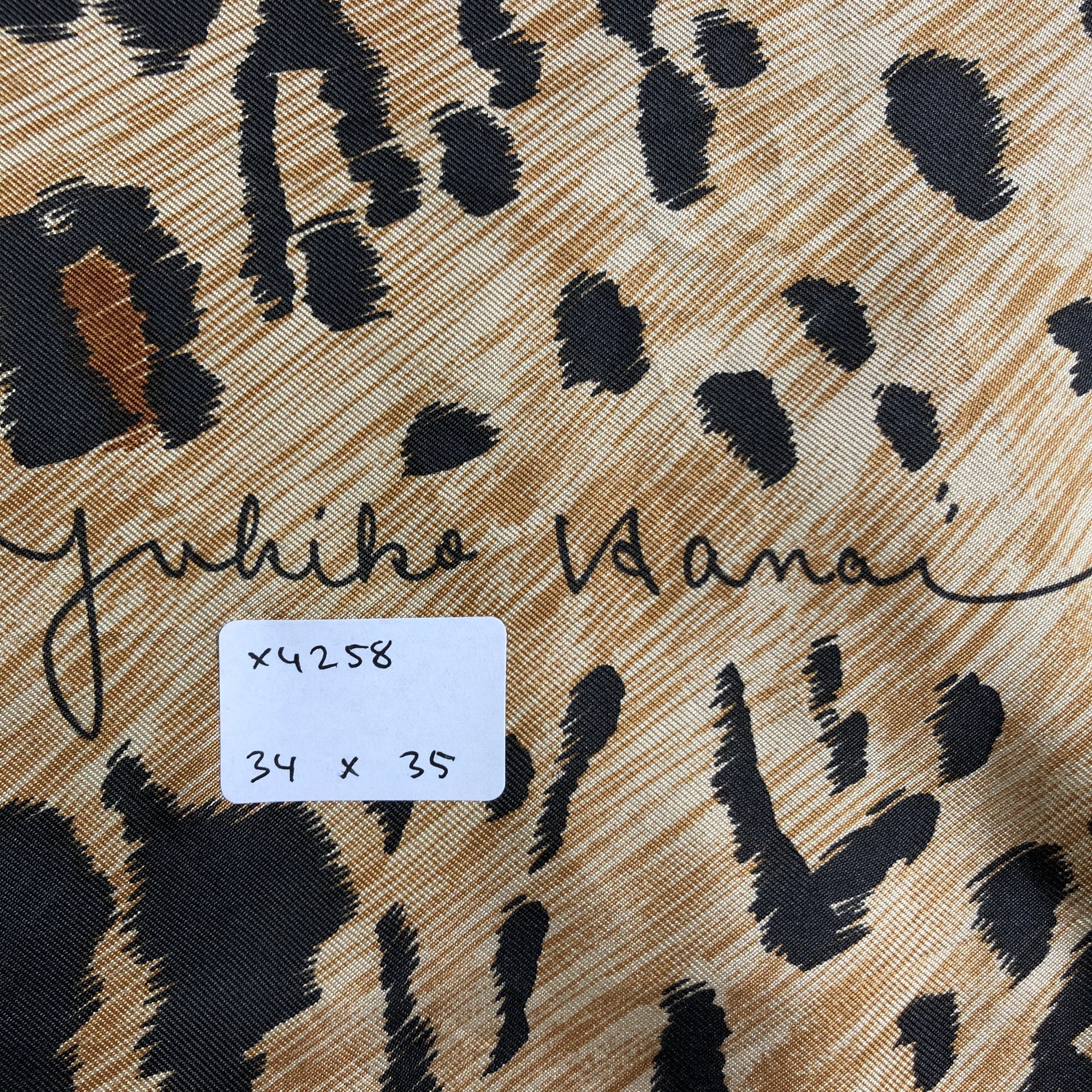 Vintage Vintage Yukiko Hanai Silk Scarf Size ONE SIZE - 6 Thumbnail