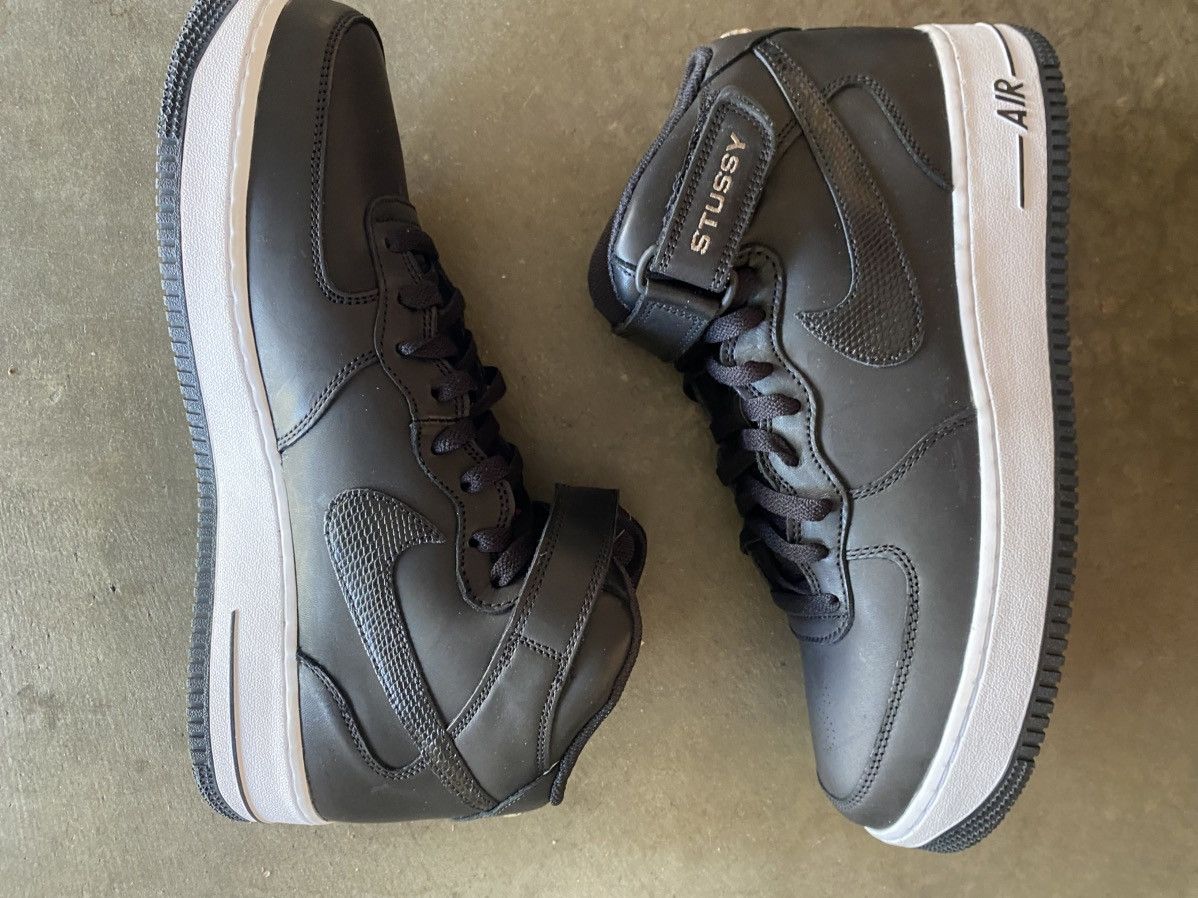 Nike × Stussy Stussy Nike Air Force 1 Mid Black Size US 12 / EU 45 - 1 Thumbnail