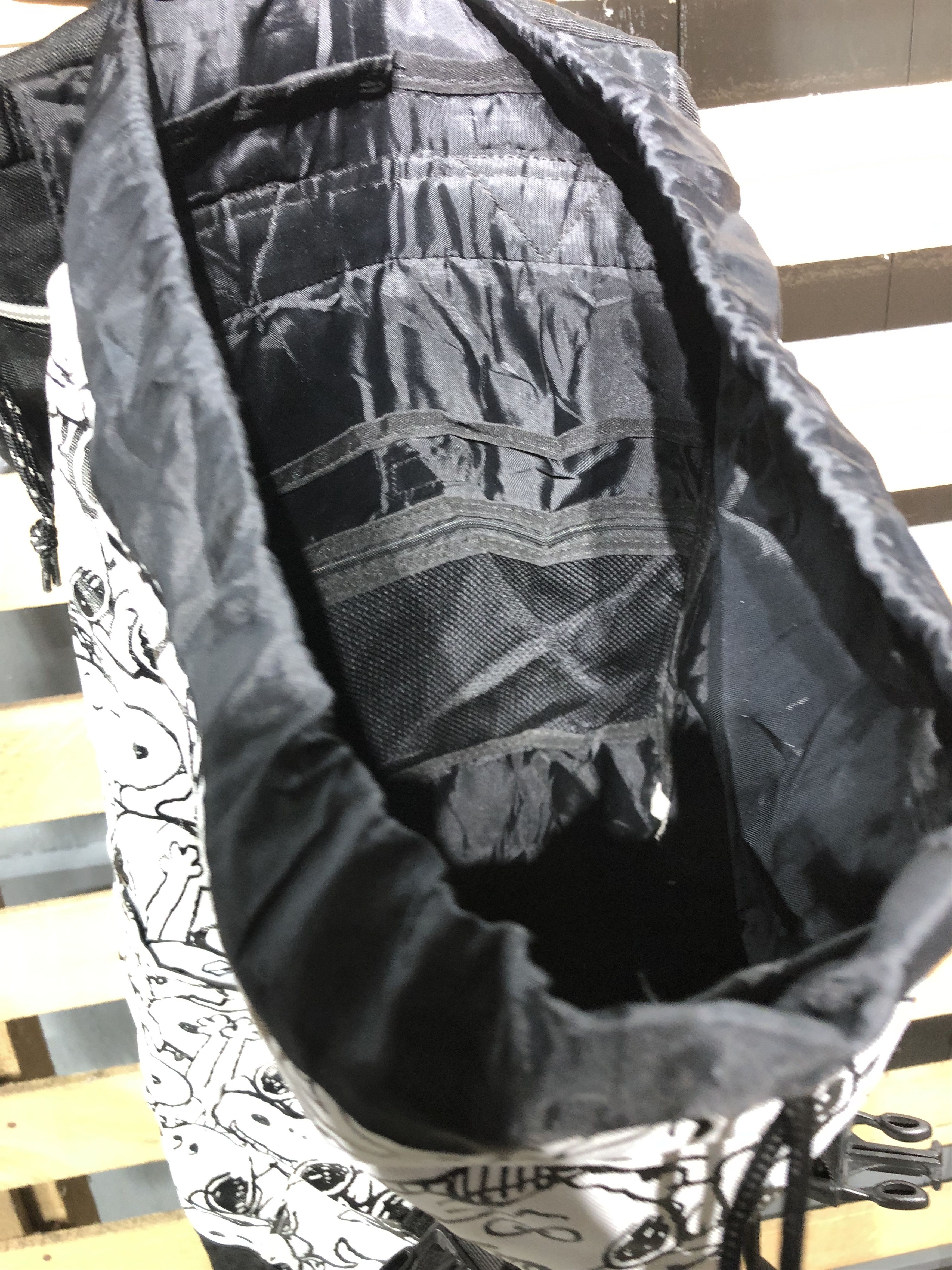 Cartoon Network × Peanuts Rare‼️Snoopy Cartoon Network Style Fullprint Backpack Size ONE SIZE - 8 Thumbnail