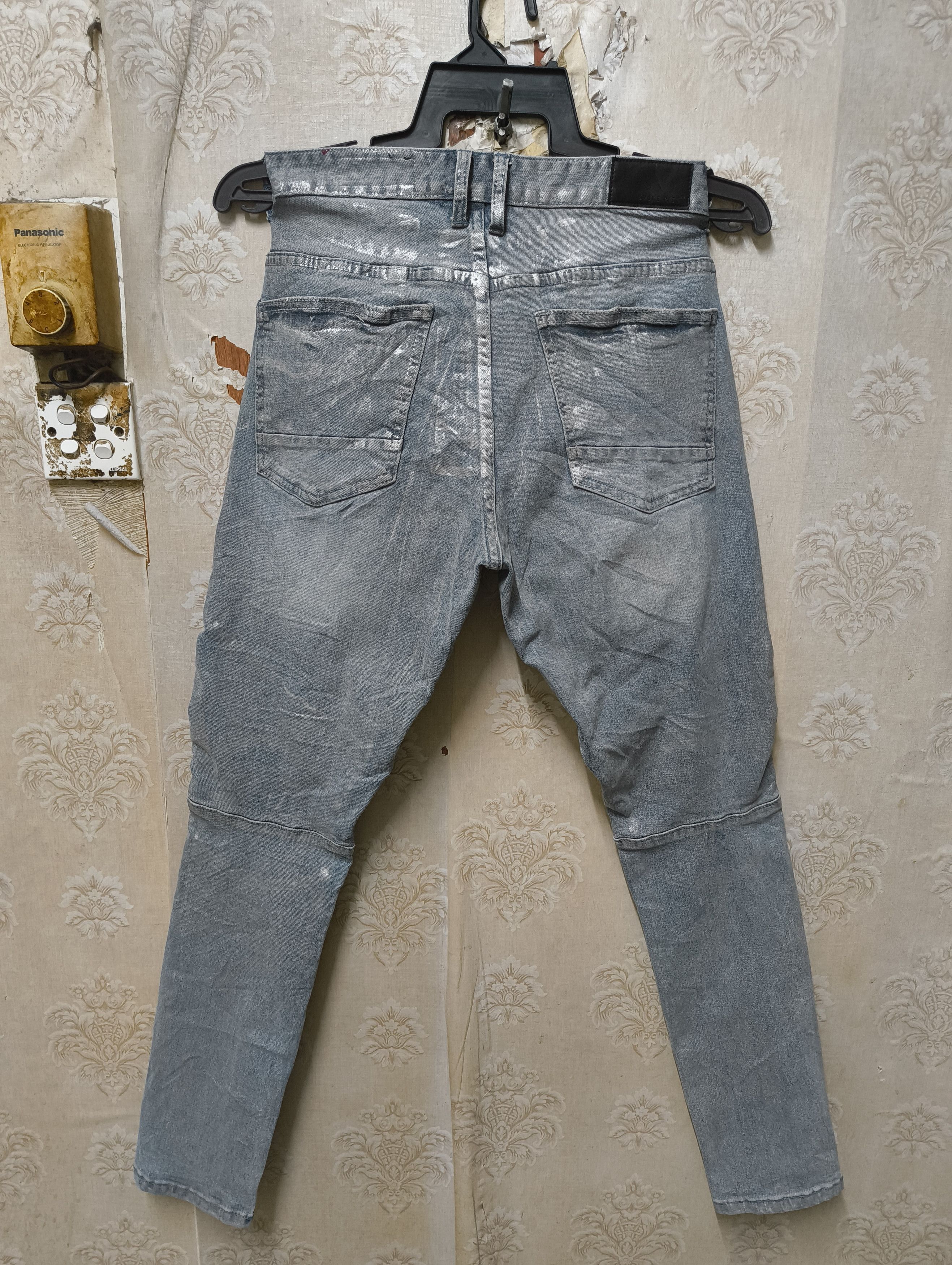 Smoke Rise SMOKE RISE JEANS BIKER STYLE SILVER EFFECT Size US 33 - 2 Thumbnail