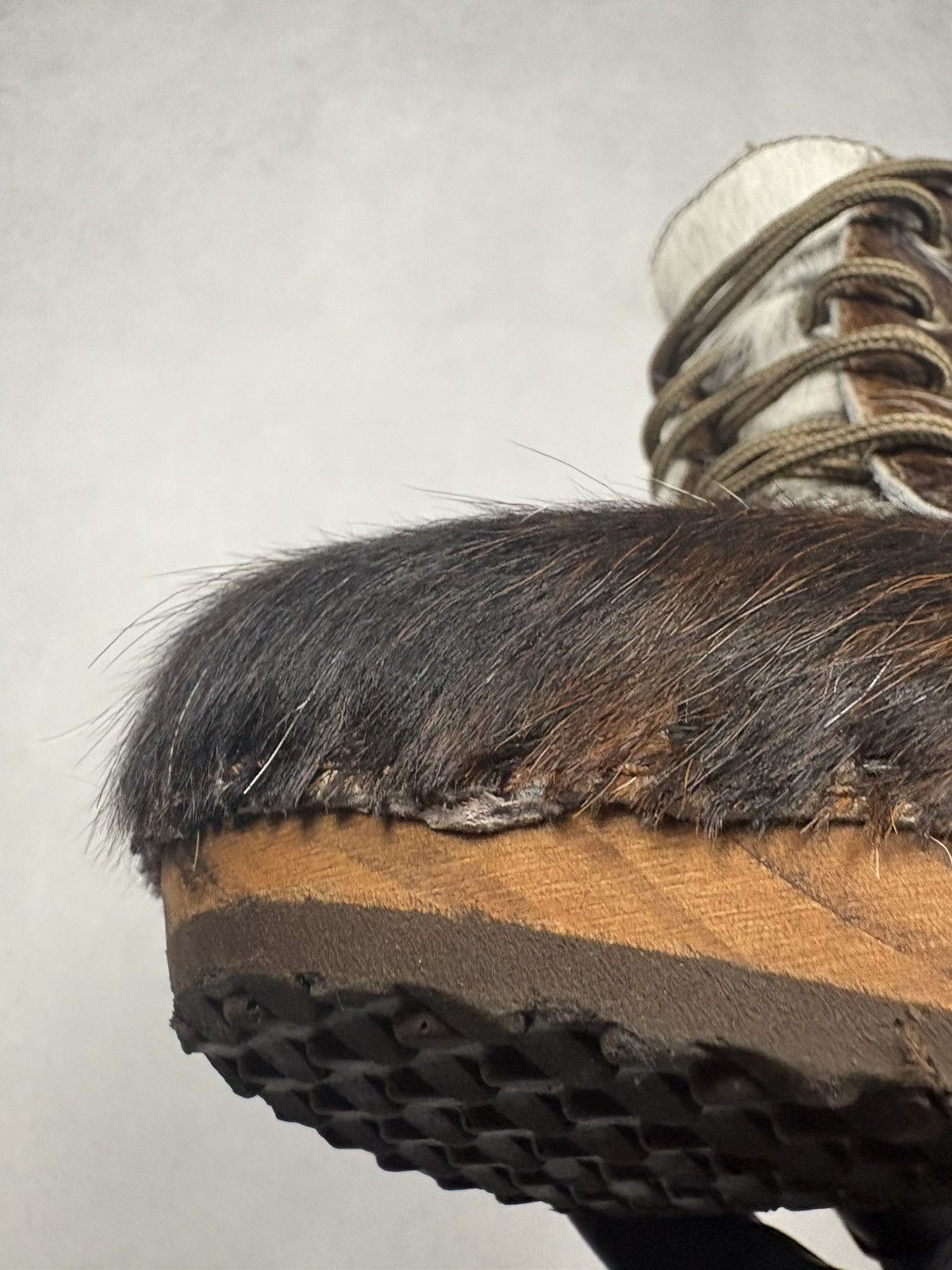 Other Woody Wood-O-Flex Cowhide Fur Ankle Boots Size 38 AvantGarde Size US 8 / IT 38 - 8 Thumbnail