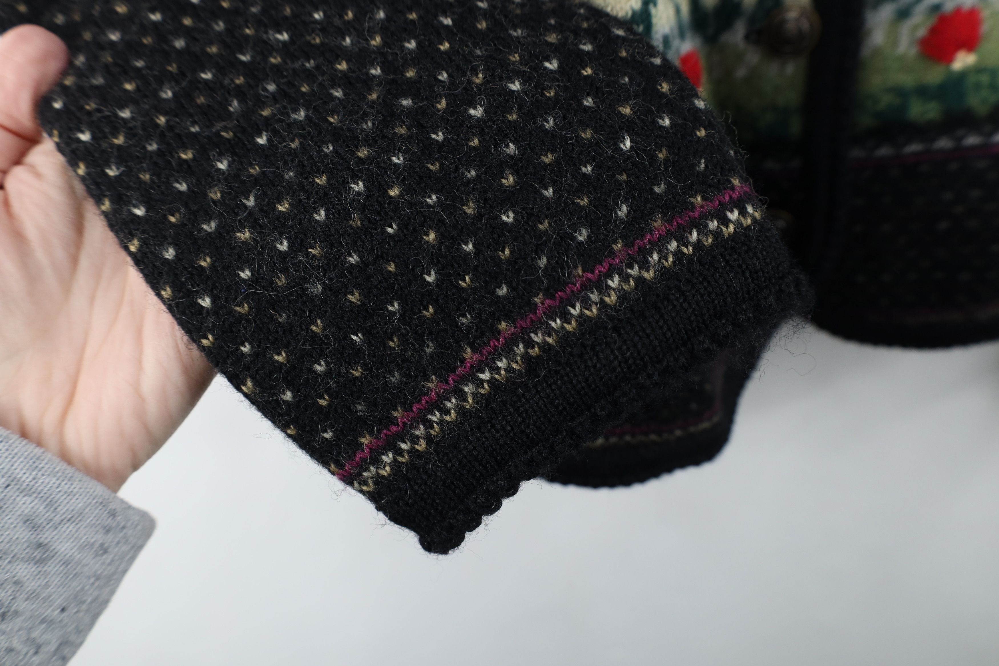 Vintage Vintage 90s Streetwear Wool Fair Isle Cardigan Sweater Size M / US 6-8 / IT 42-44 - 7 Thumbnail