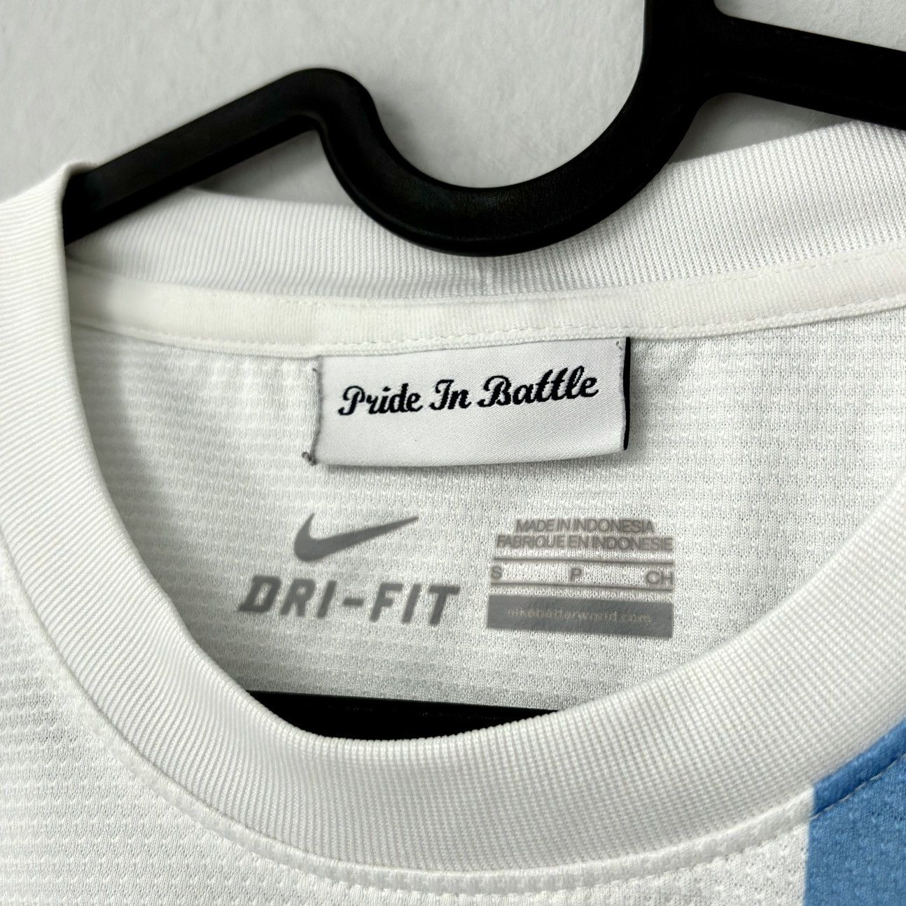 Nike 2013 2014 Manchester City Nike Third Kit Soccer Jersey Shirt Size US S / EU 44-46 / 1 - 4 Thumbnail