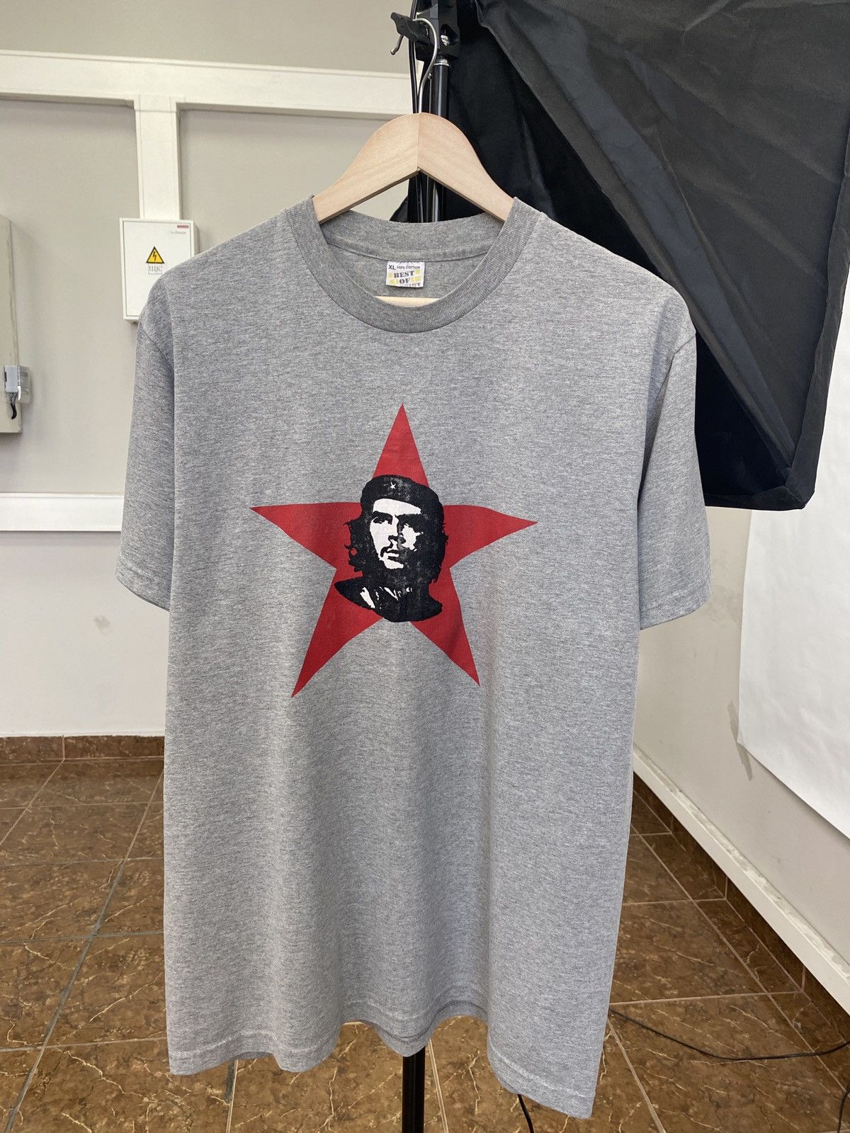 Band Tees × Vintage 🇨🇺 Vintage 90s Che Guevara Cuba T-Shirt Size US XL / EU 56 / 4 - 1 Thumbnail