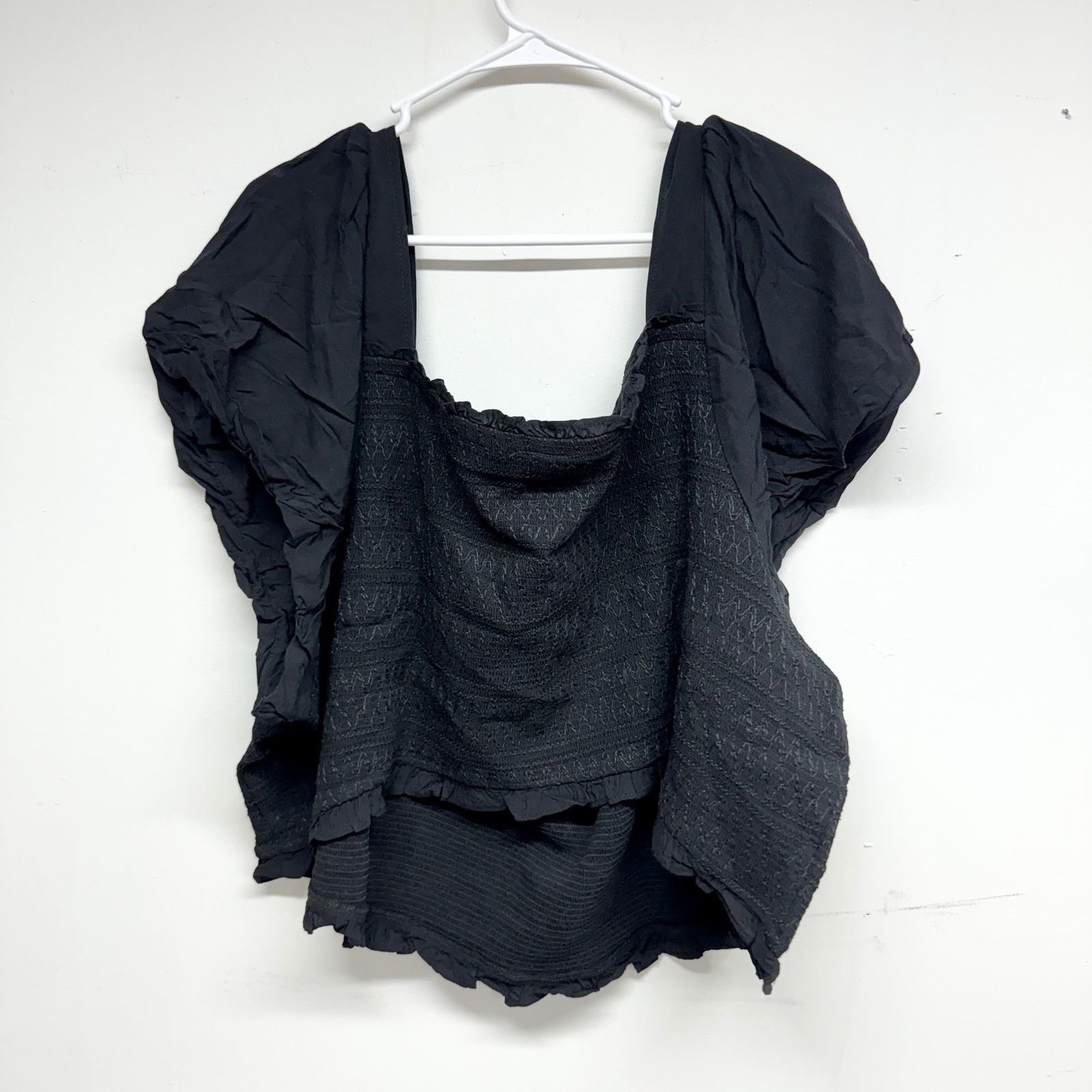 Other Torrid Short Sleeve Eyelet Blouse Top Size 6X Peplum New Size ONE SIZE - 3 Thumbnail