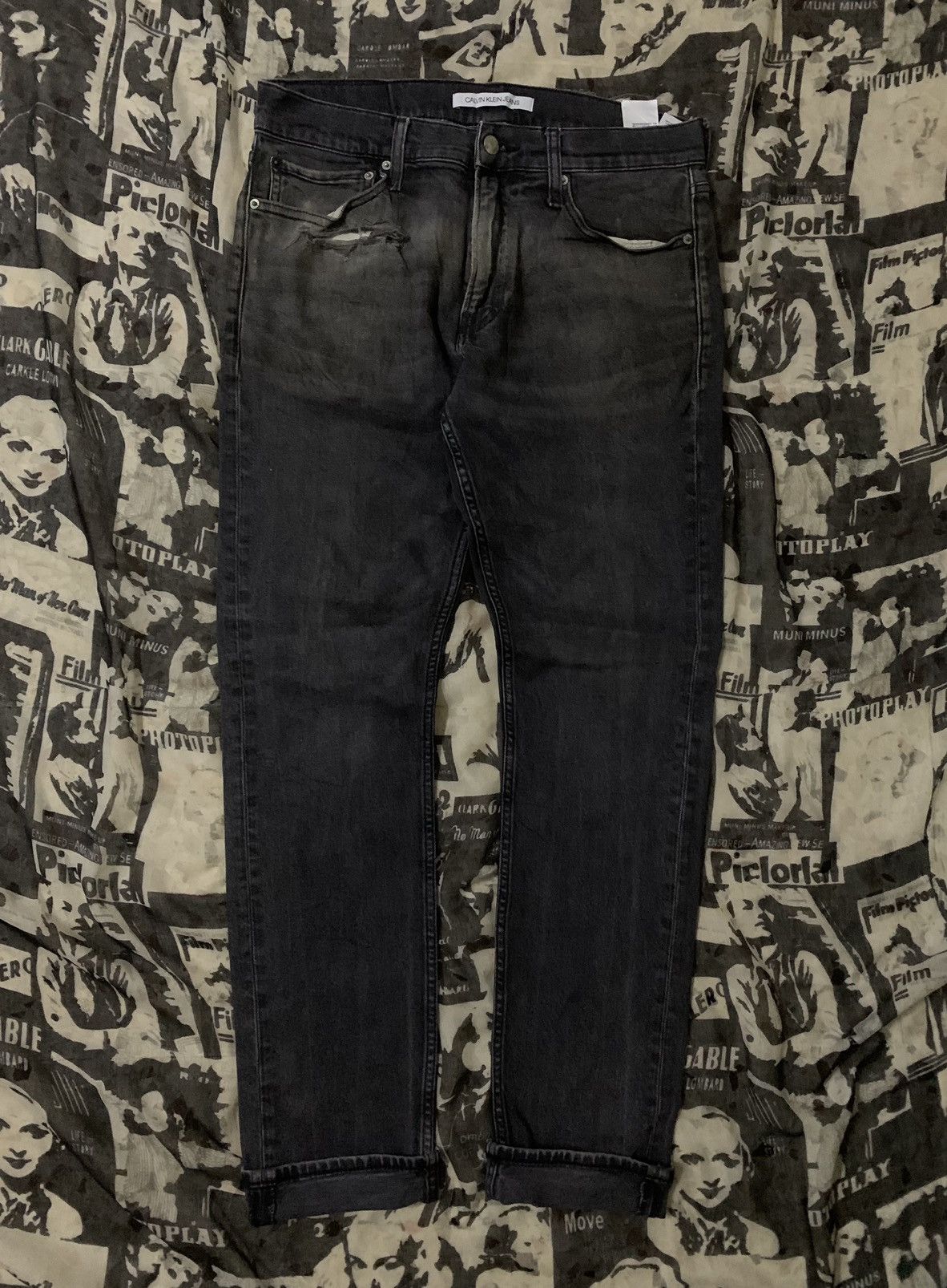 Calvin Klein 205W39NYC Calvin Klein Slim Distressed Denim Size US 32 / EU 48 - 1 Thumbnail