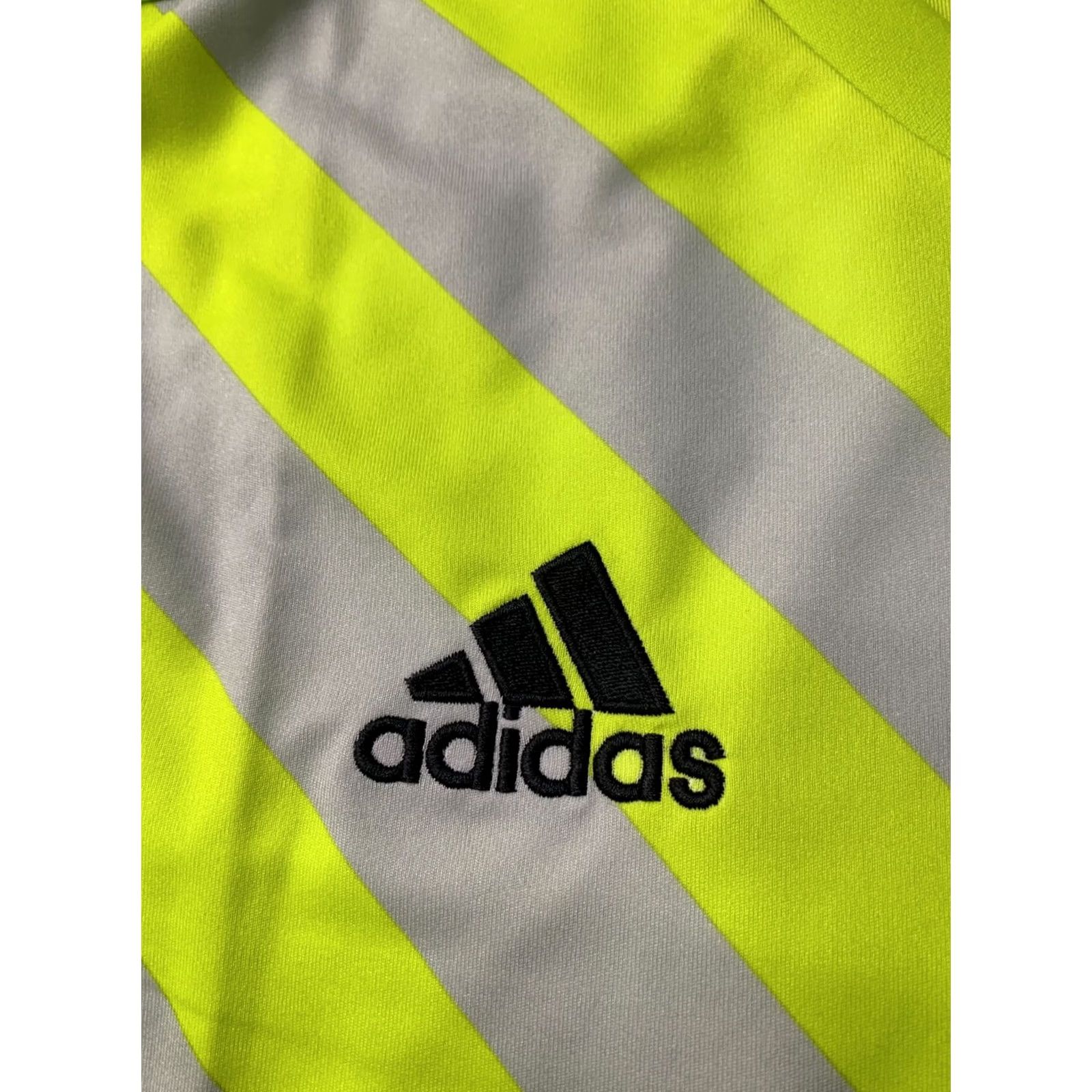 Adidas ADIDAS AEROREADY ENTRADA Shirt M Green and Gray Football 2021 Mens Short Sleeve T-Shirt Jersey Classic 100% Polyester (Recycled) Size US M / EU 48-50 / 2 - 3 Thumbnail