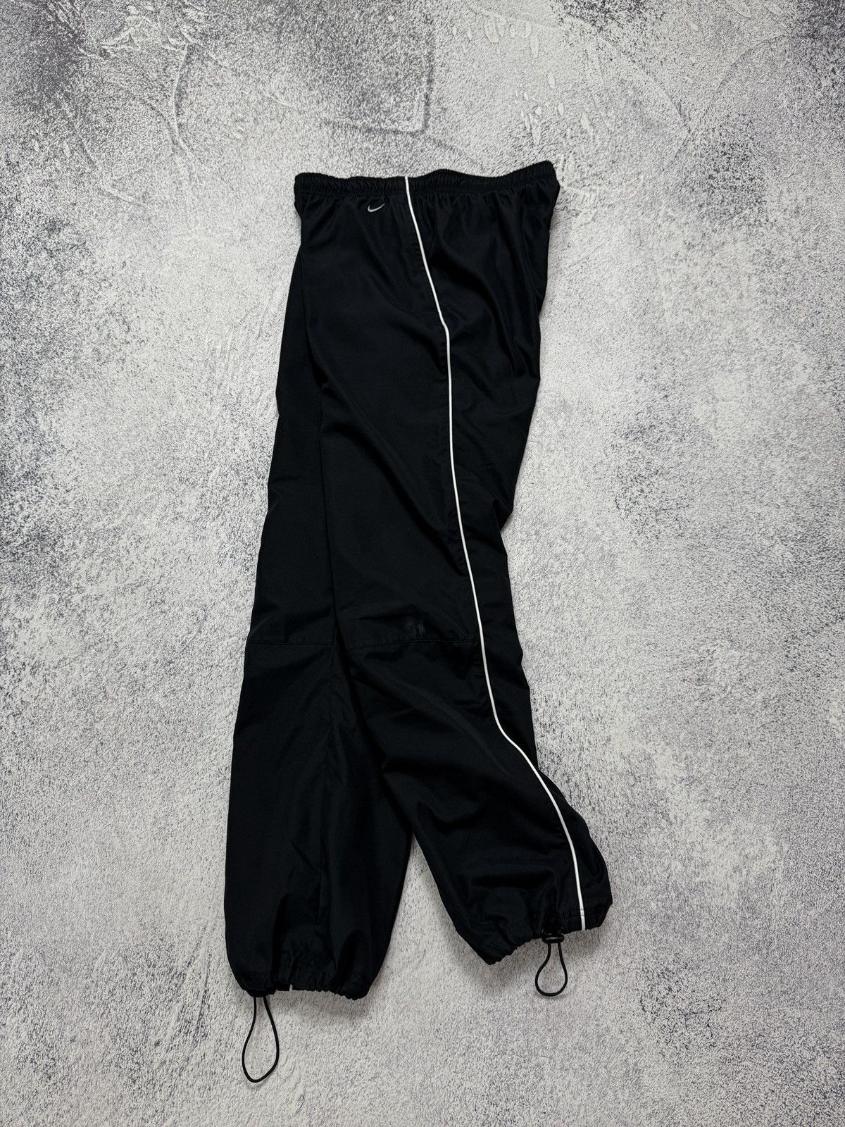 Nike OOs Nike Vintage Nylon Baggy Swoosh Parachute Track Pants Size US 32 / EU 48 - 13 Thumbnail